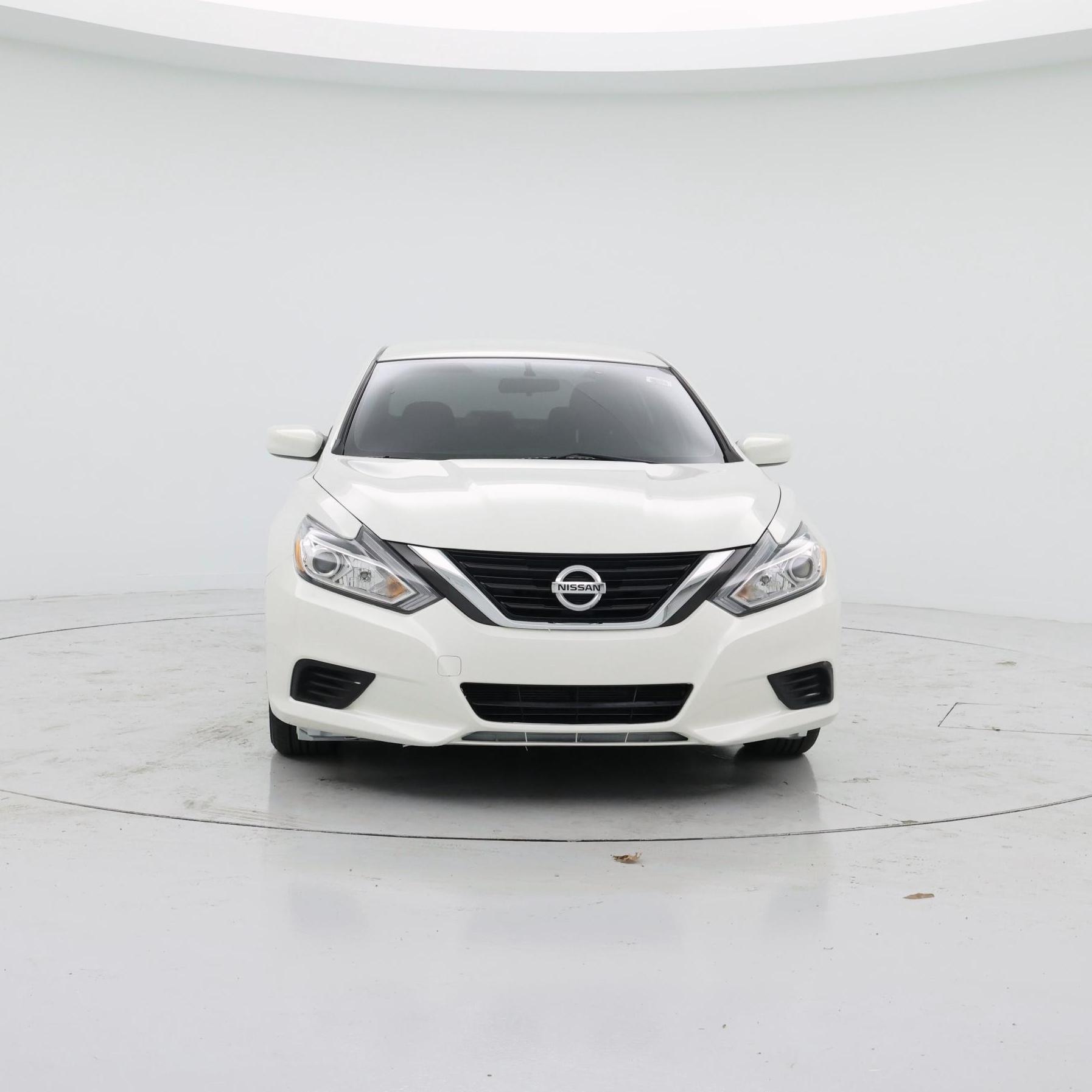 Thumbnail: 2017 Nissan Altima - 5