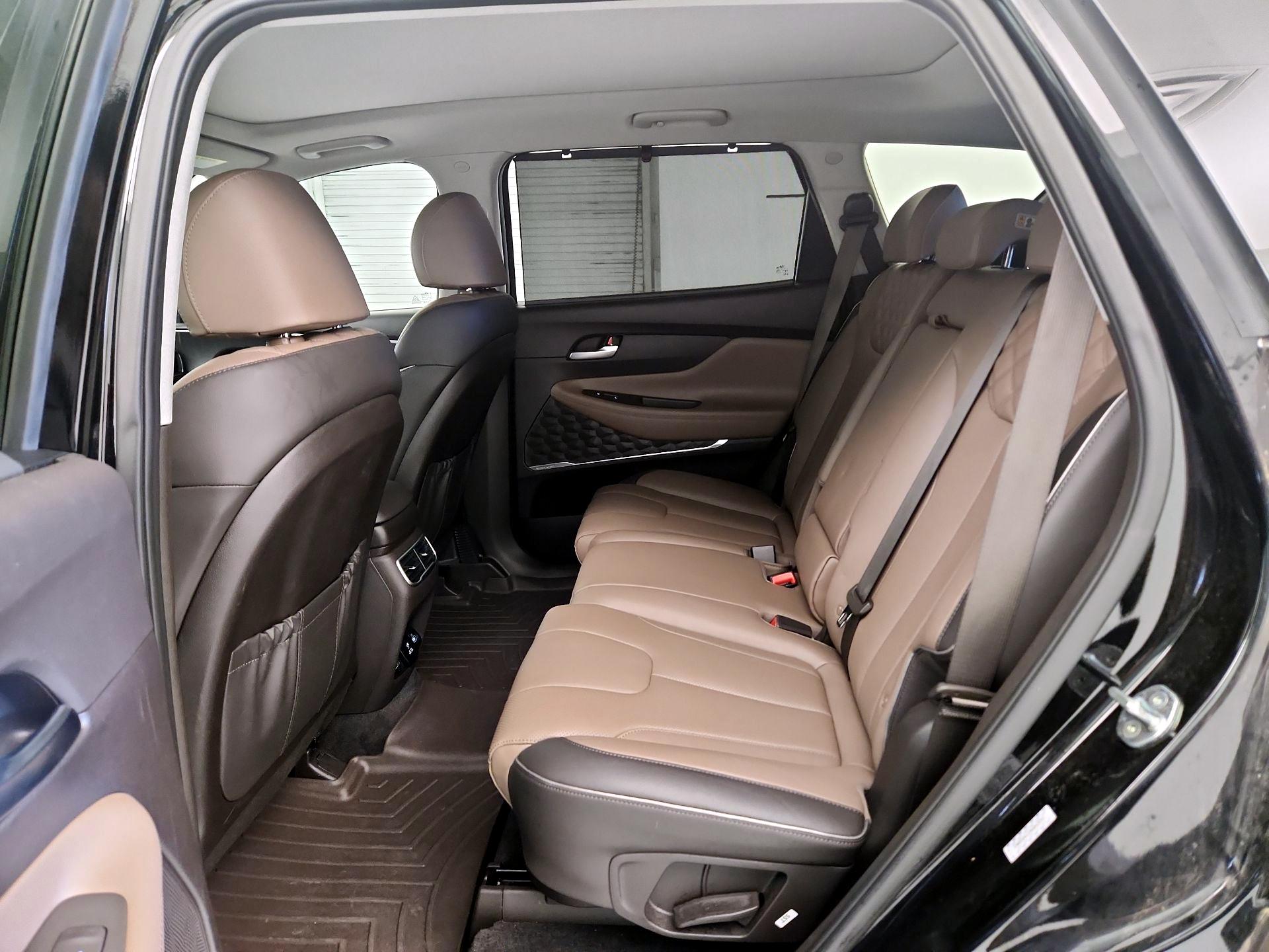 Thumbnail: 2022 Hyundai Santa Fe - 17