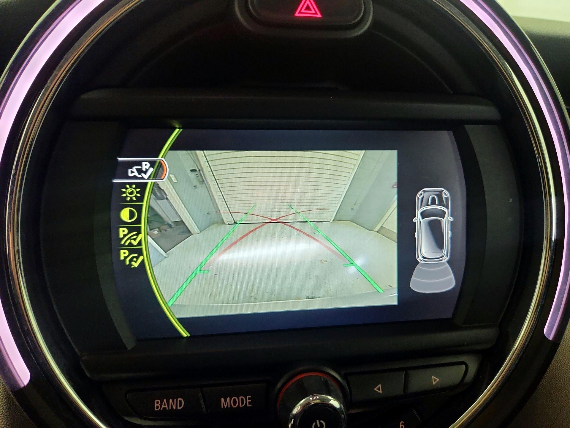 Thumbnail: 2017 MINI Cooper Hardtop - 14