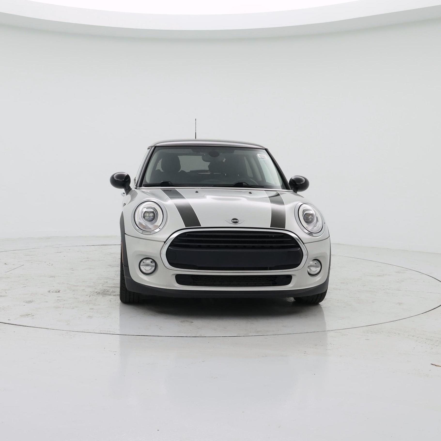 Thumbnail: 2017 MINI Cooper Hardtop - 5