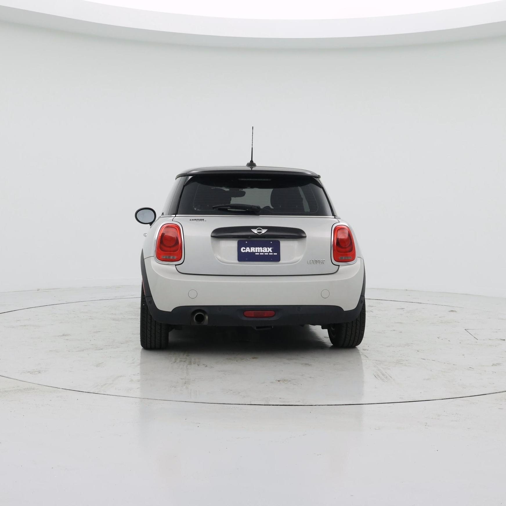 Thumbnail: 2017 MINI Cooper Hardtop - 6