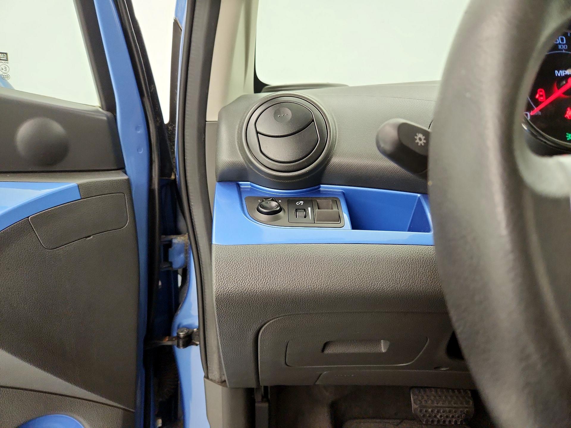 Thumbnail: 2015 Chevrolet Spark - 13