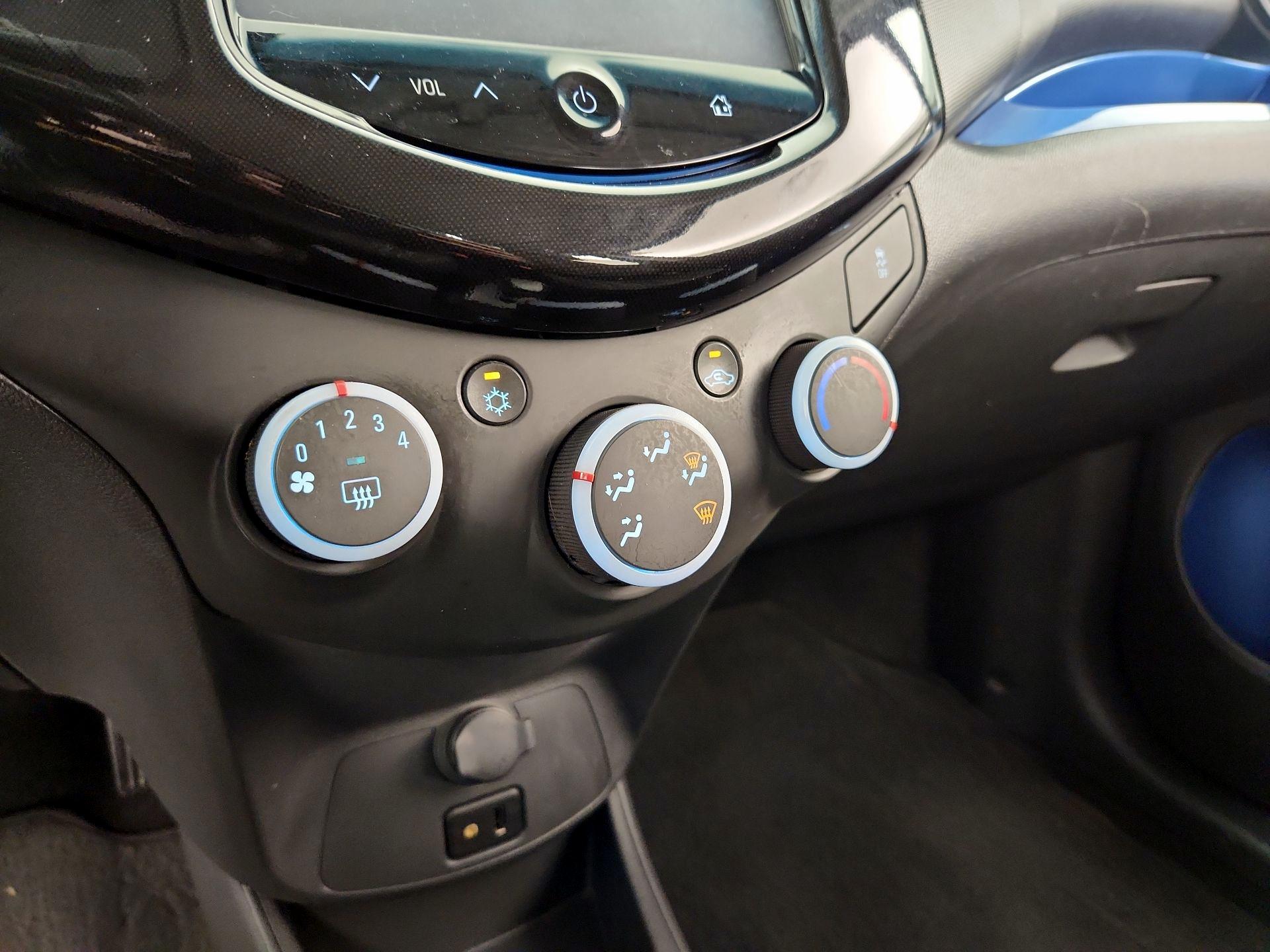 Thumbnail: 2015 Chevrolet Spark - 15