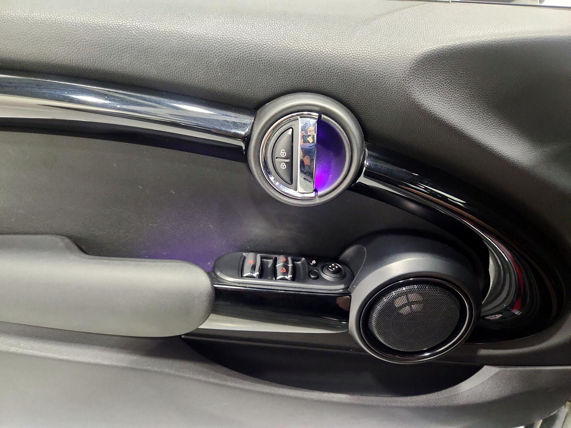 Thumbnail: 2019 MINI Cooper - 12