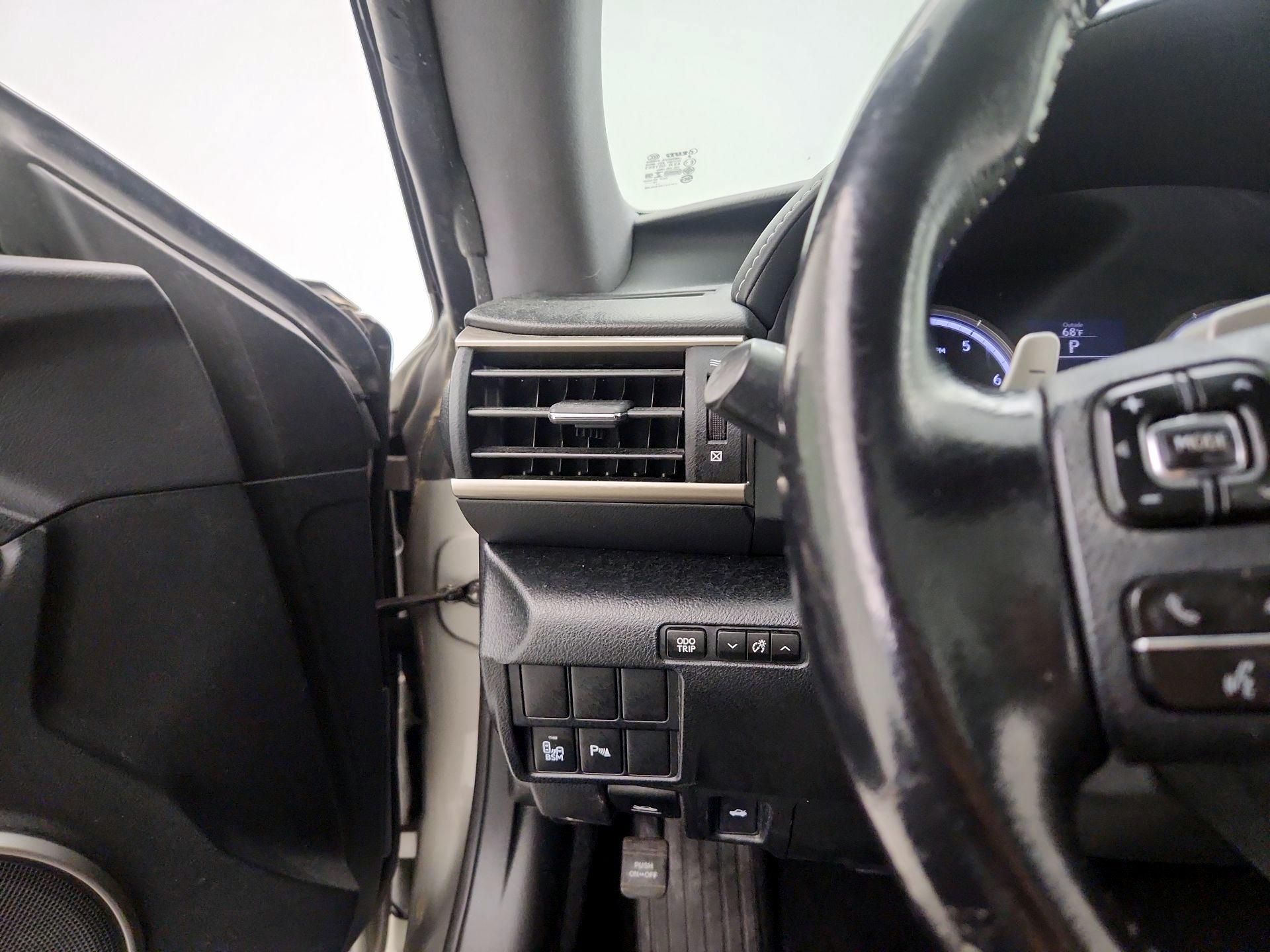 Thumbnail: 2015 Lexus RC - 13