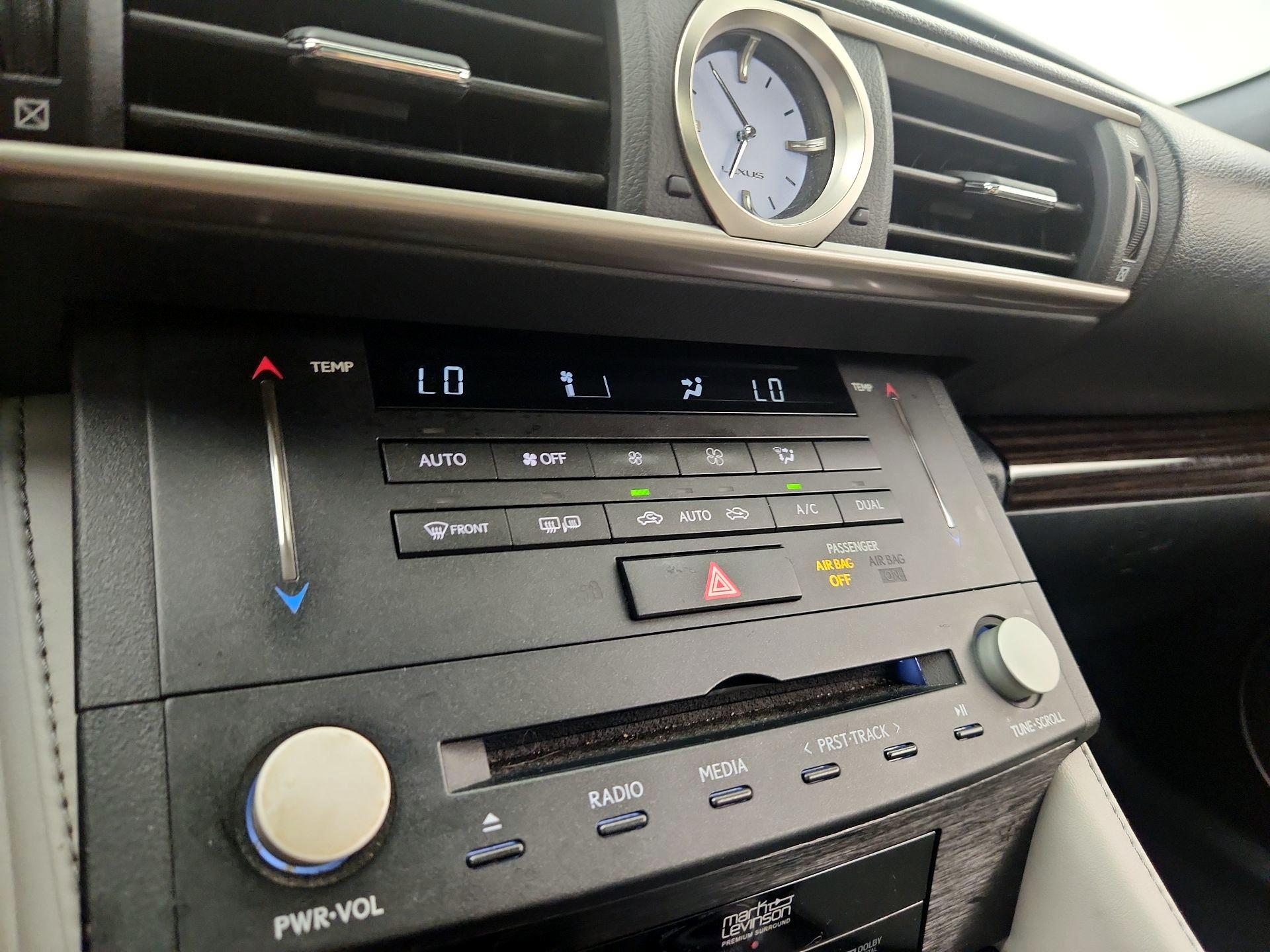 Thumbnail: 2015 Lexus RC - 17