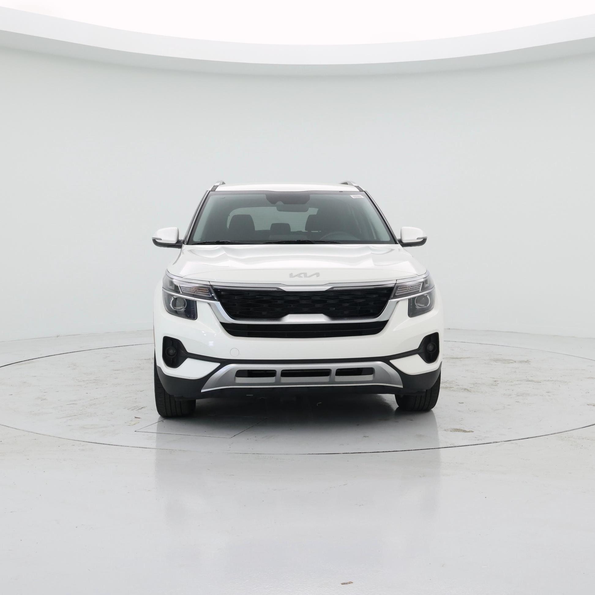 Thumbnail: 2023 Kia Seltos - 5