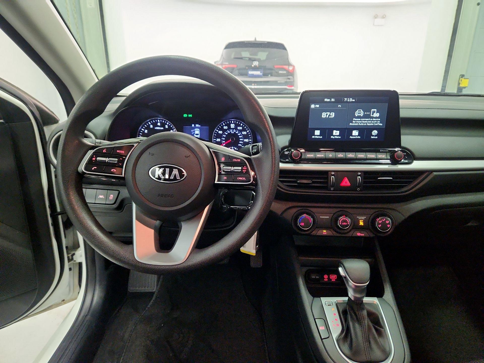 Thumbnail: 2021 Kia Forte - 9