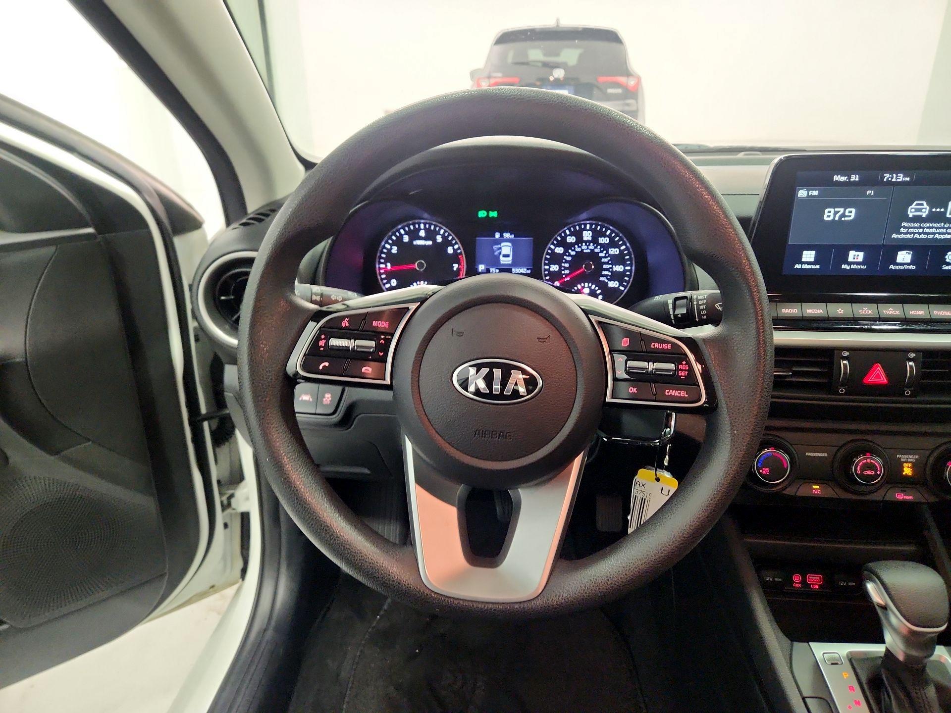 Thumbnail: 2021 Kia Forte - 10