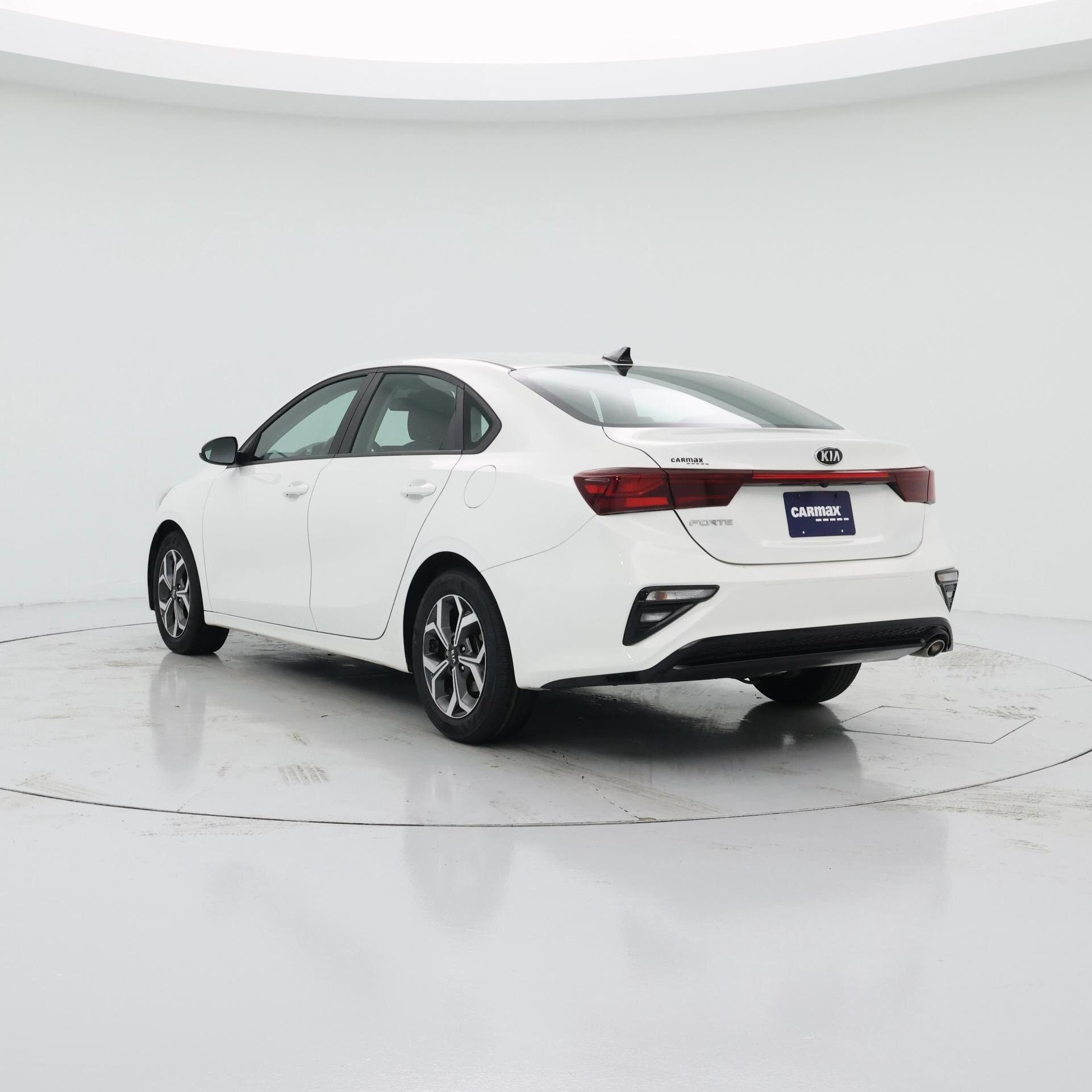 Thumbnail: 2021 Kia Forte - 2