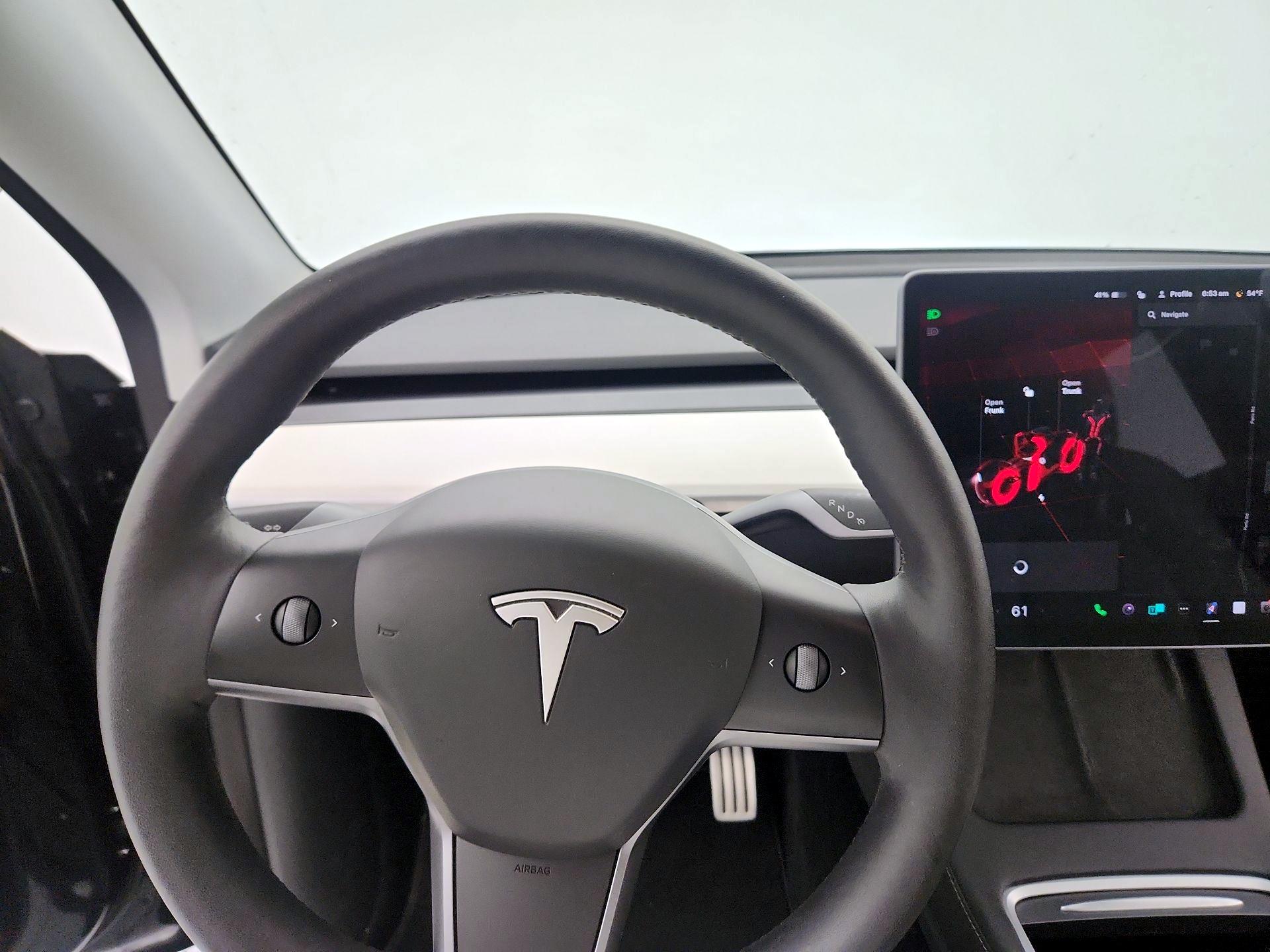 Thumbnail: 2023 Tesla Model Y - 10