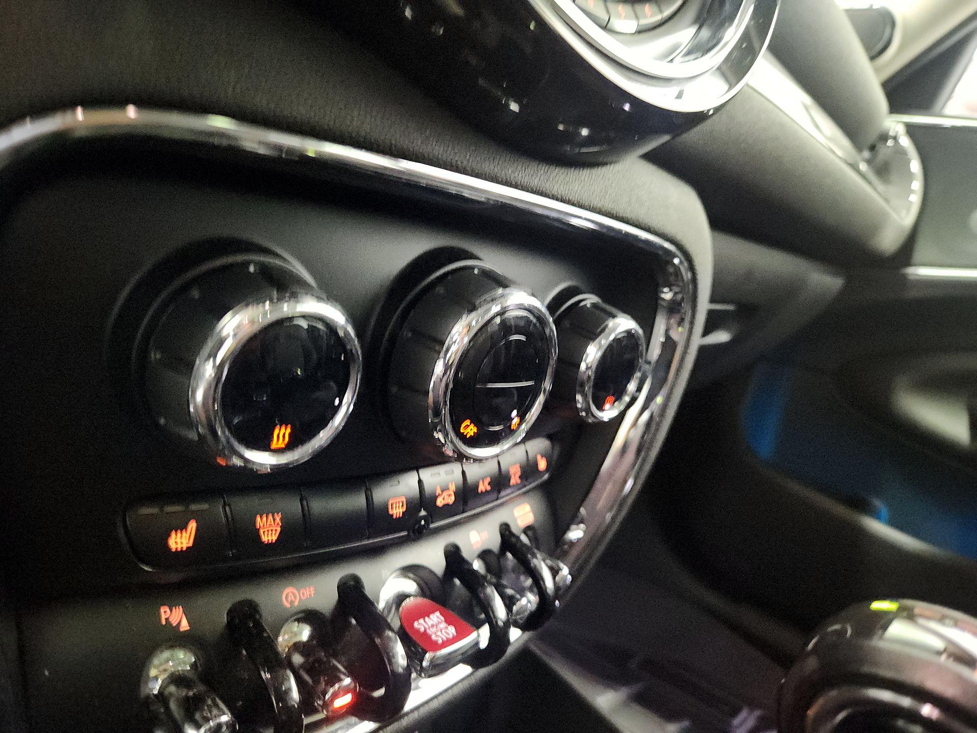 Thumbnail: 2018 MINI Cooper Clubman - 16