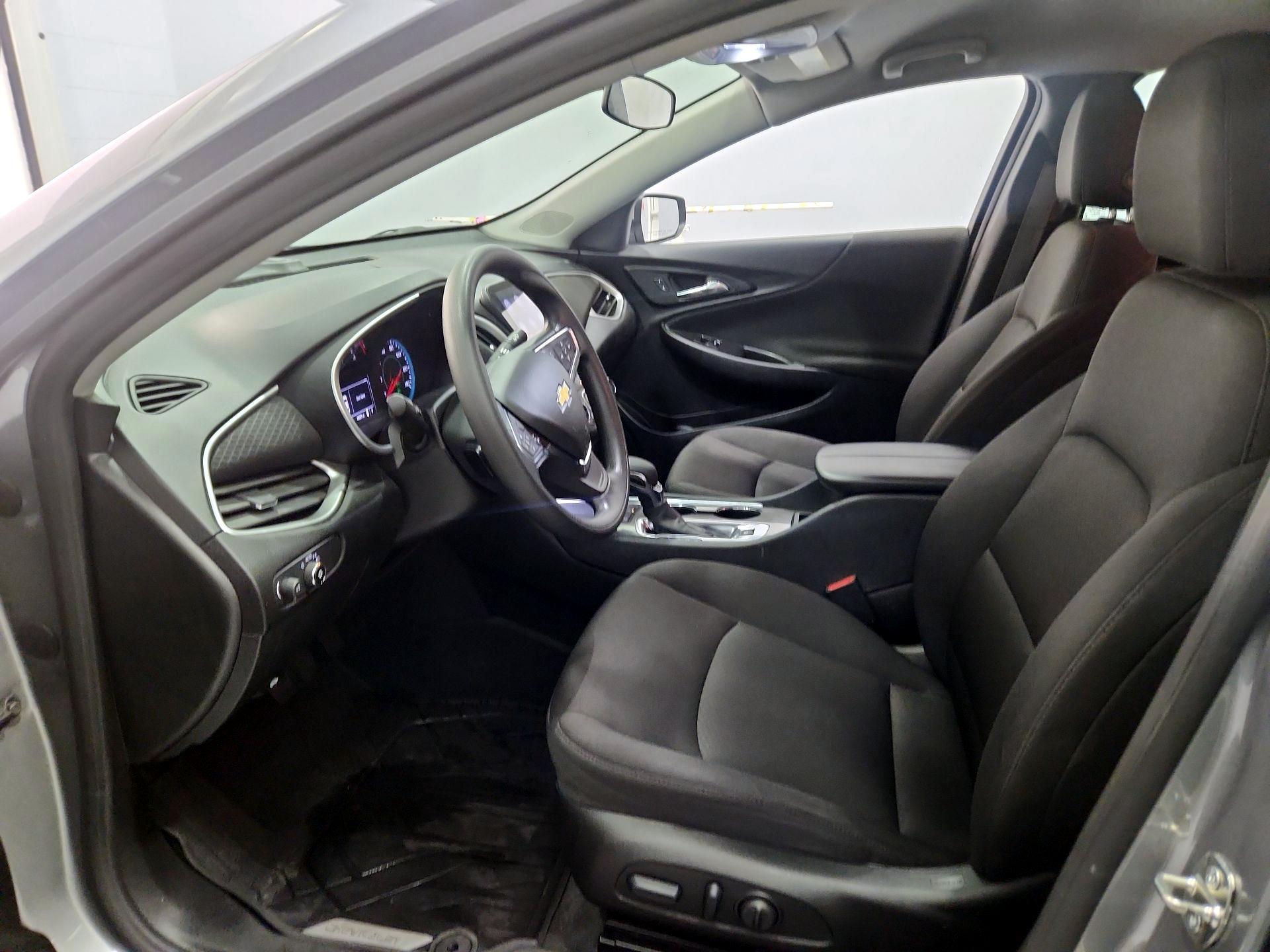 Thumbnail: 2024 Chevrolet Malibu - 11