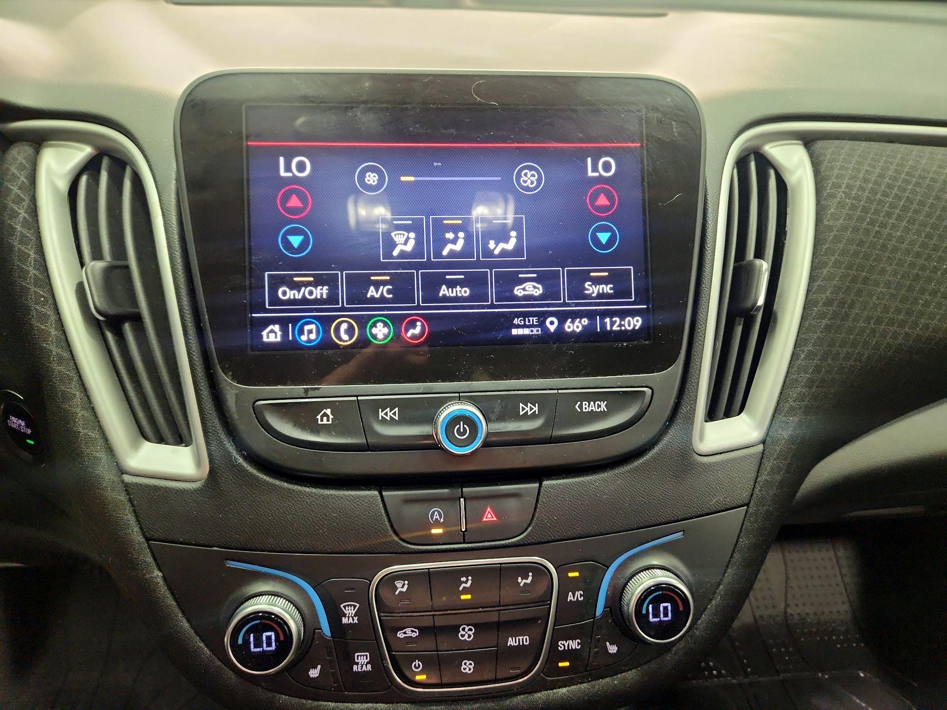 Thumbnail: 2024 Chevrolet Malibu - 17