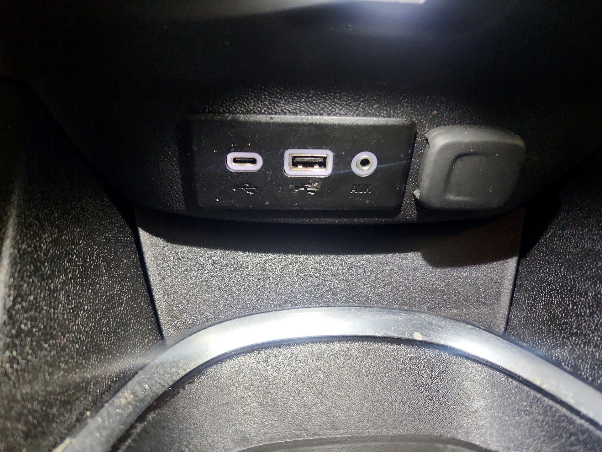 Thumbnail: 2024 Chevrolet Malibu - 19