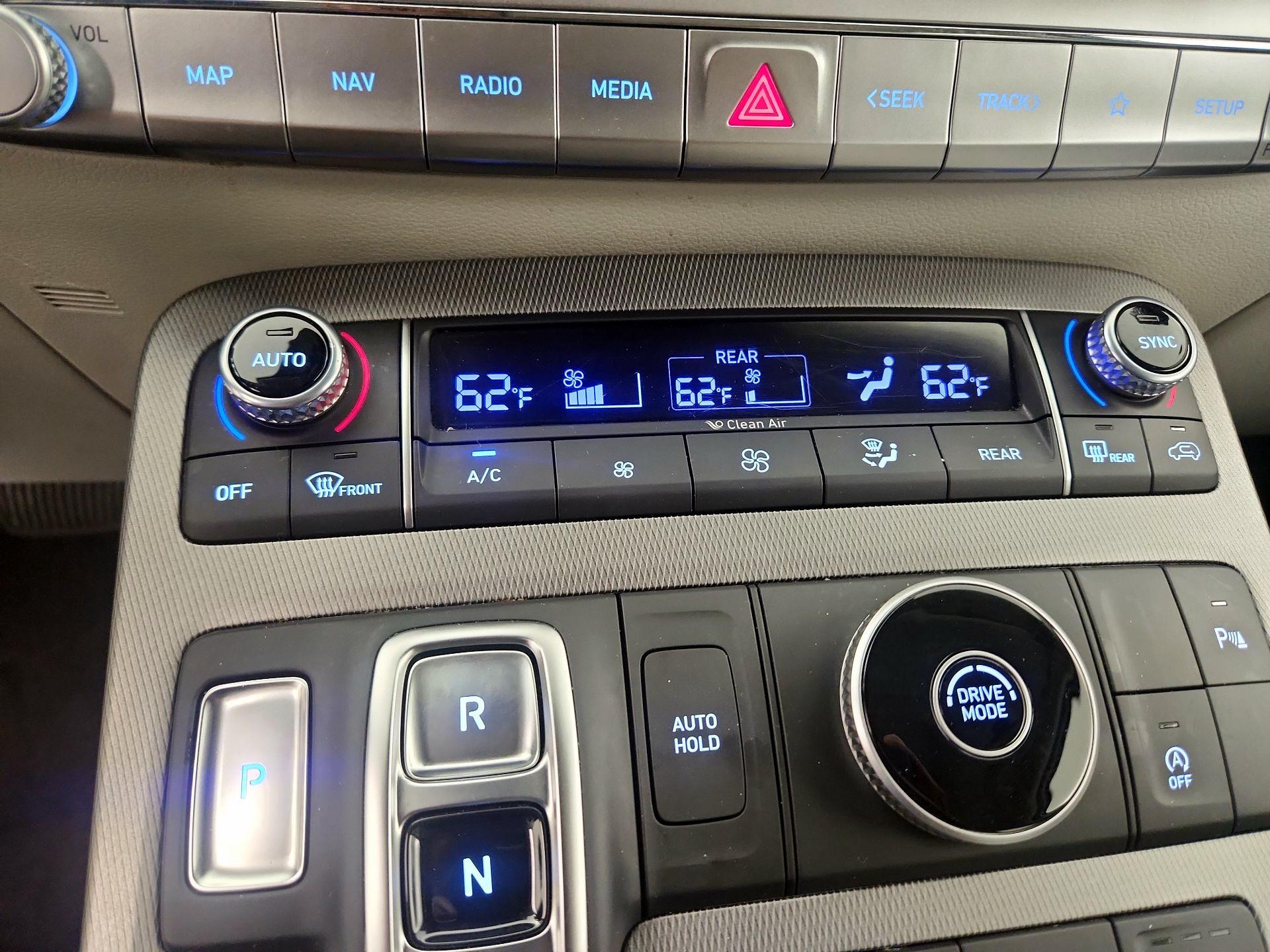 Thumbnail: 2022 Hyundai Palisade - 16