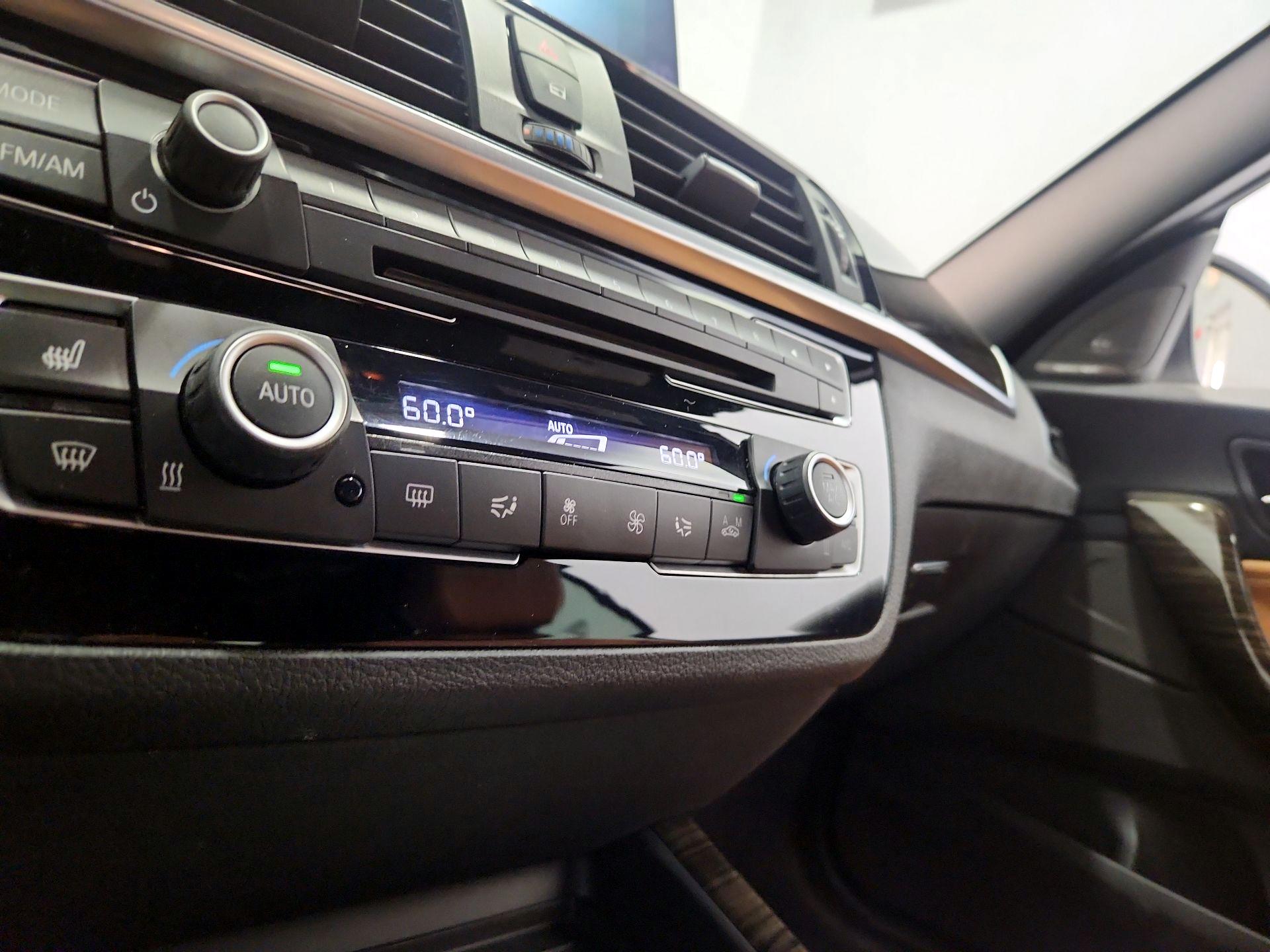 Thumbnail: 2021 BMW 2 Series - 16