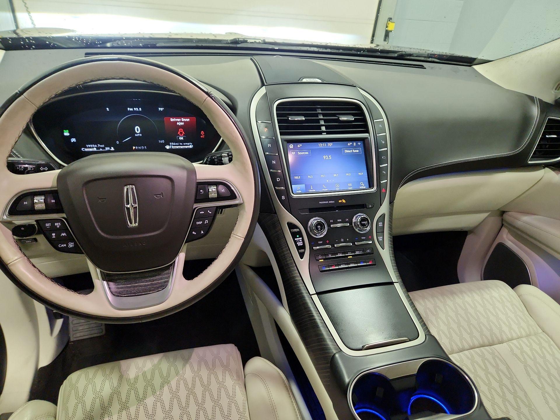 Thumbnail: 2020 Lincoln Nautilus - 9