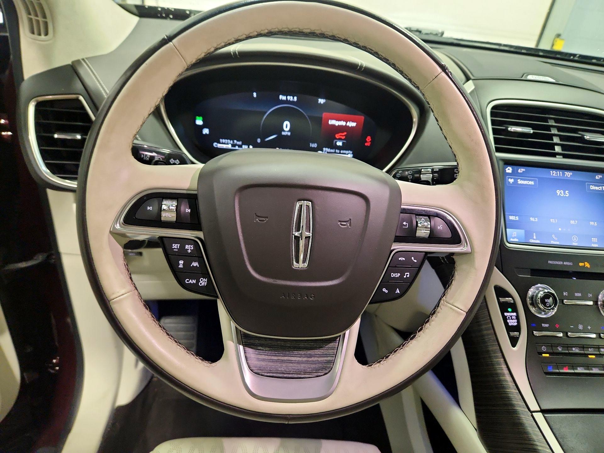 Thumbnail: 2020 Lincoln Nautilus - 10