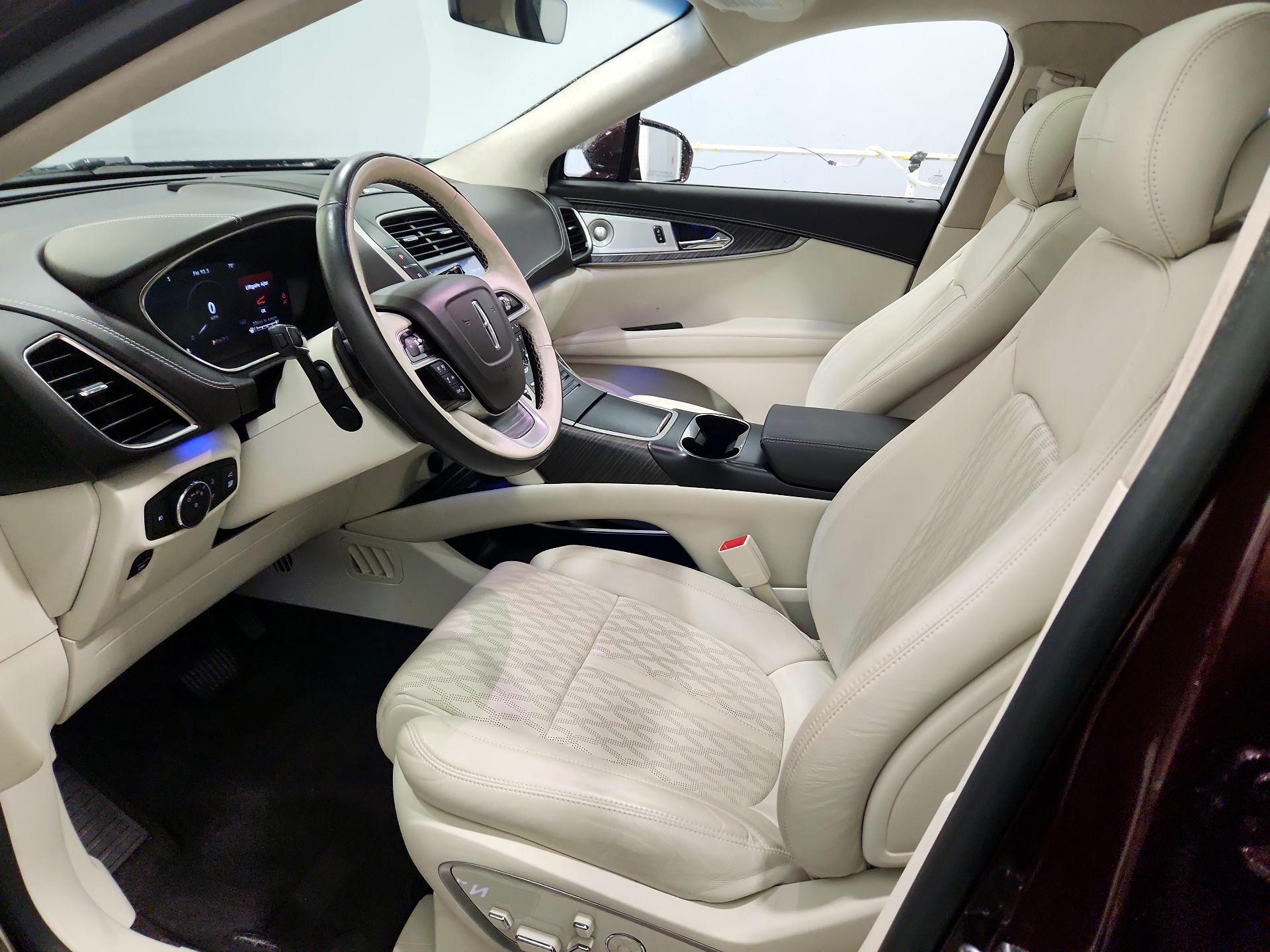 Thumbnail: 2020 Lincoln Nautilus - 11