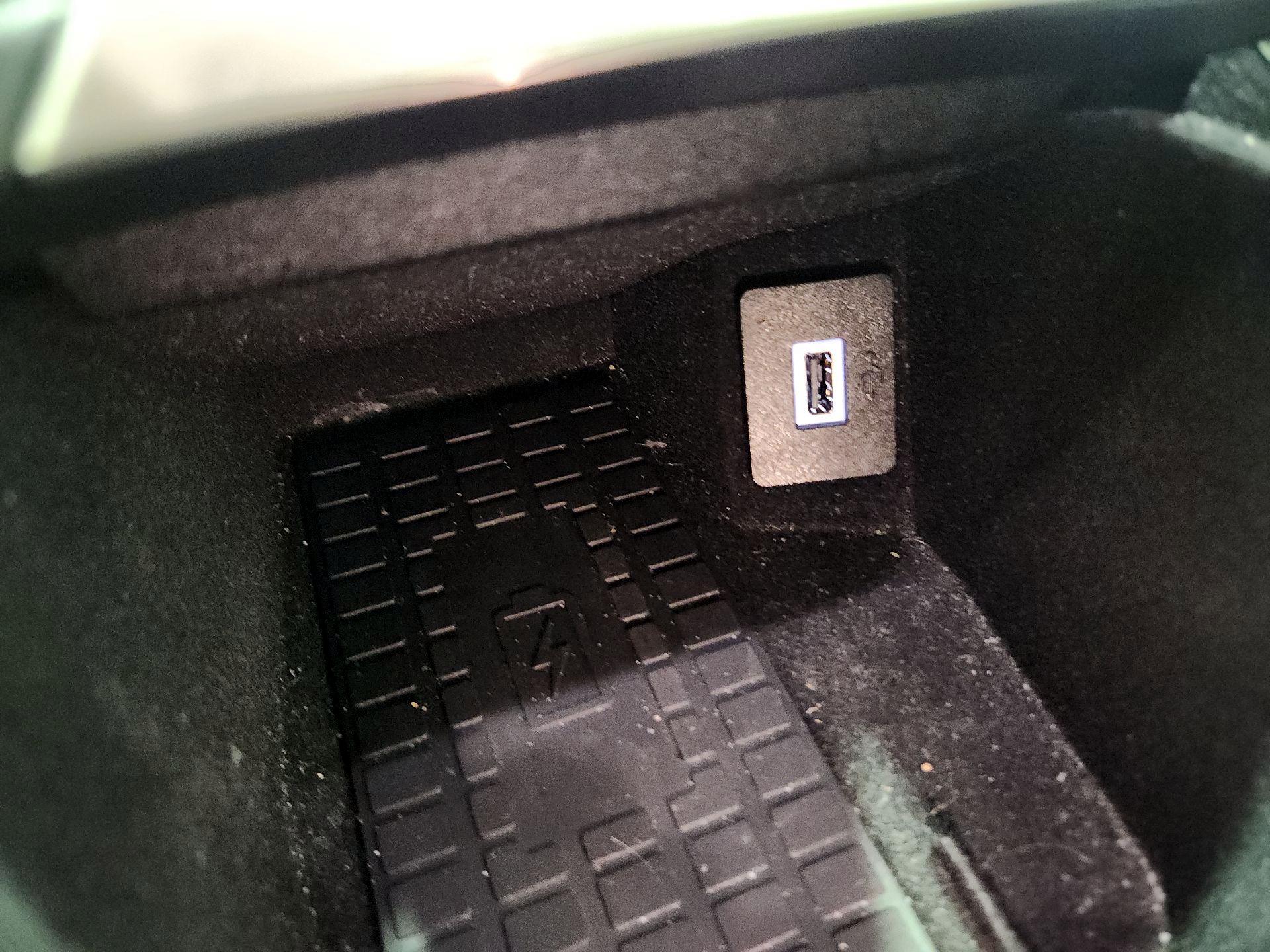 Thumbnail: 2020 Lincoln Nautilus - 19