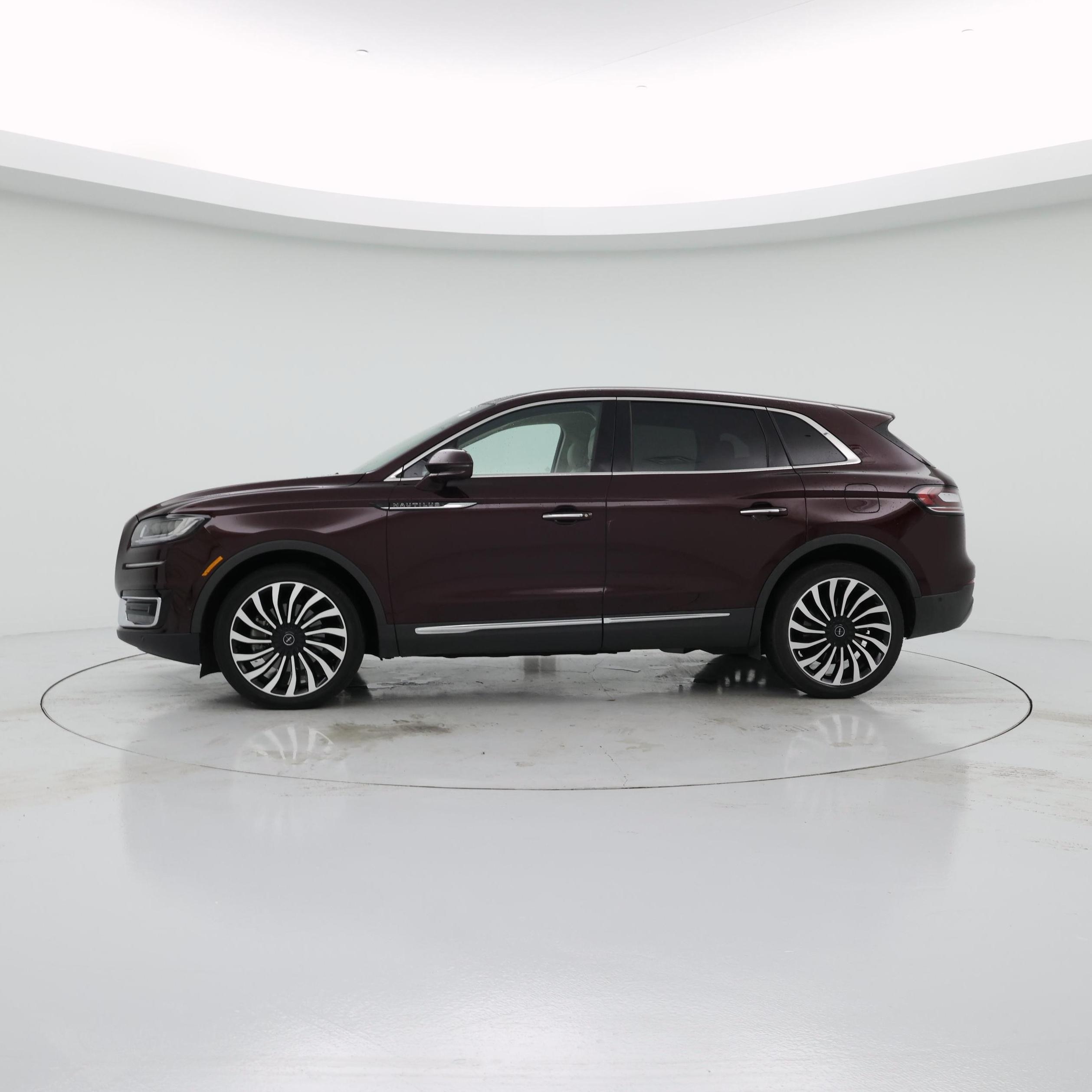 Thumbnail: 2020 Lincoln Nautilus - 3
