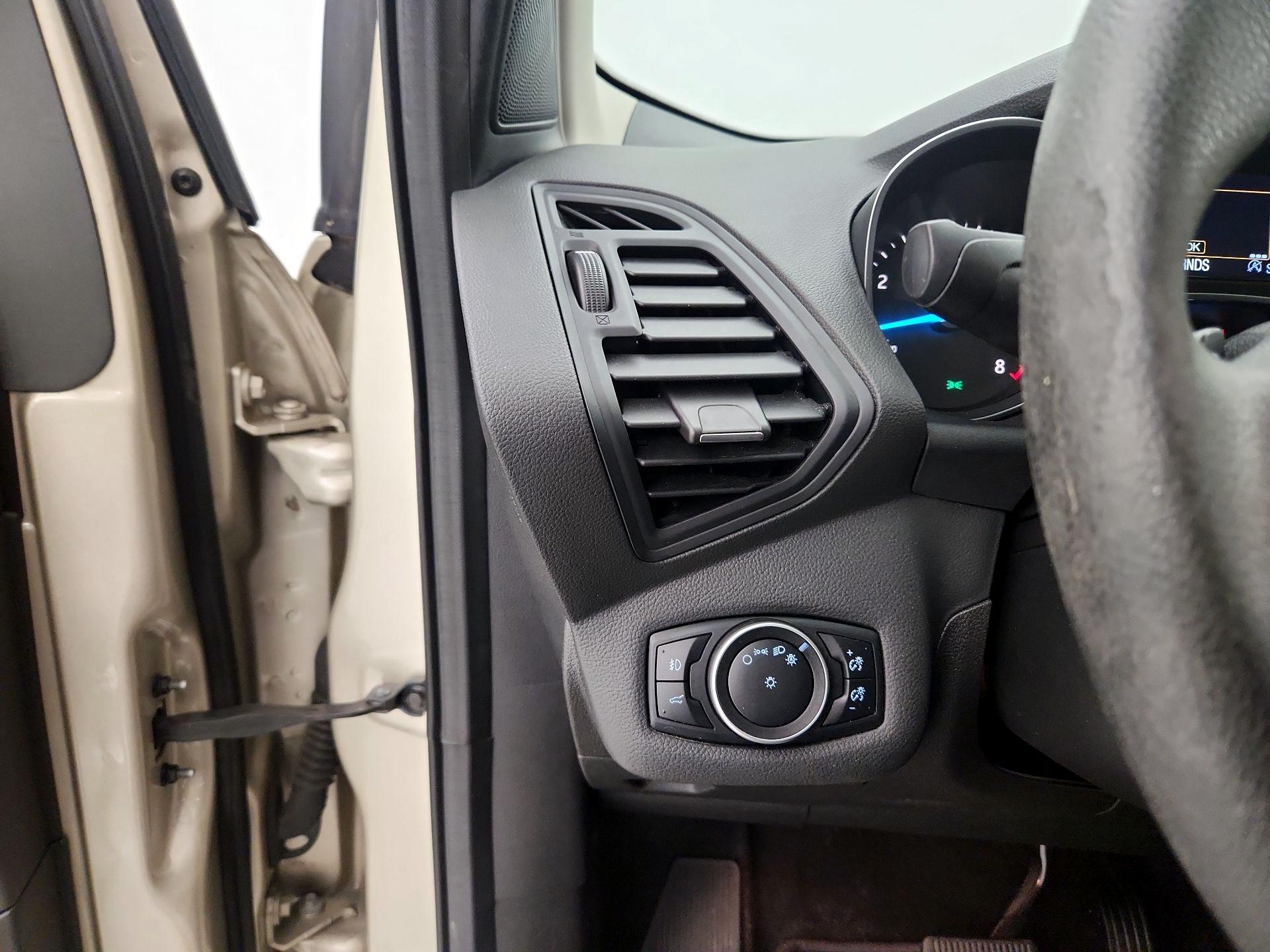 Thumbnail: 2017 Ford Escape - 13