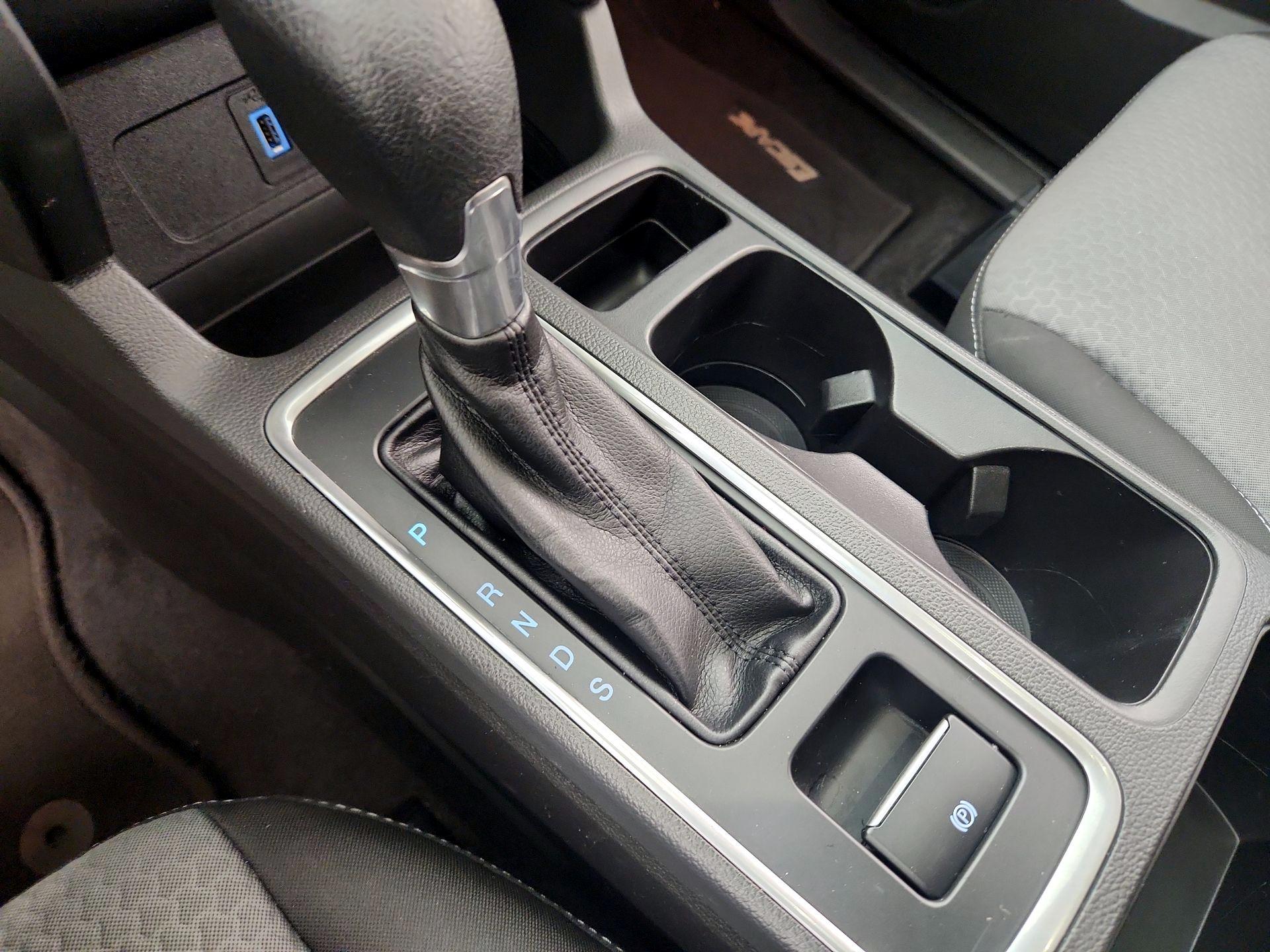 Thumbnail: 2017 Ford Escape - 17