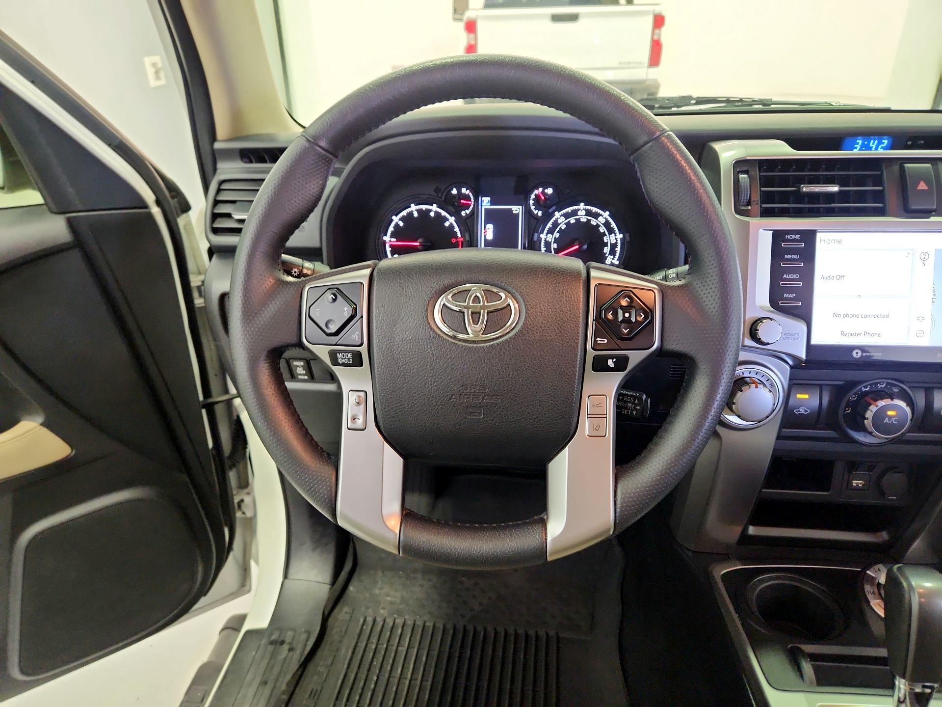 Thumbnail: 2021 Toyota 4Runner - 10