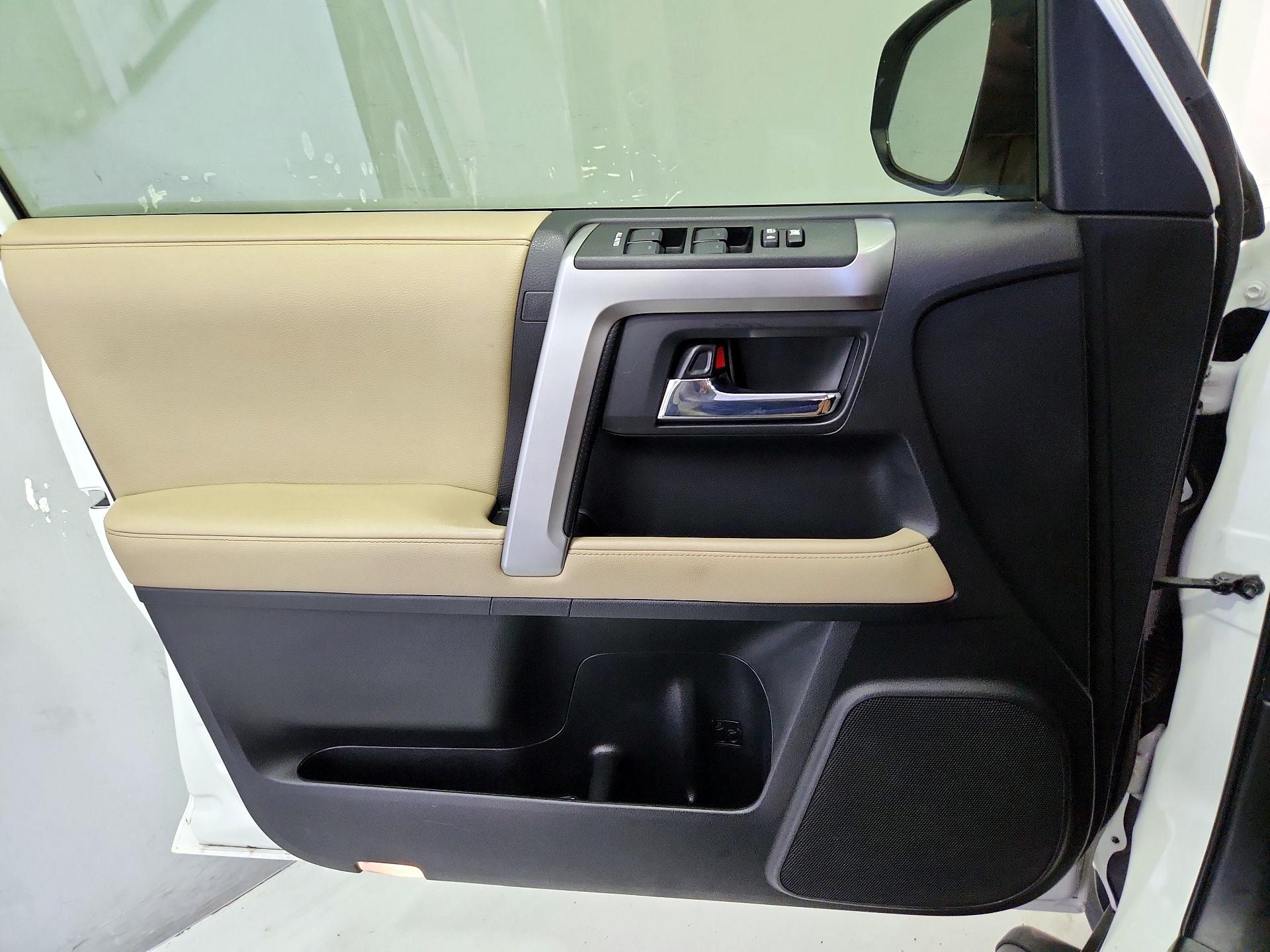 Thumbnail: 2021 Toyota 4Runner - 12