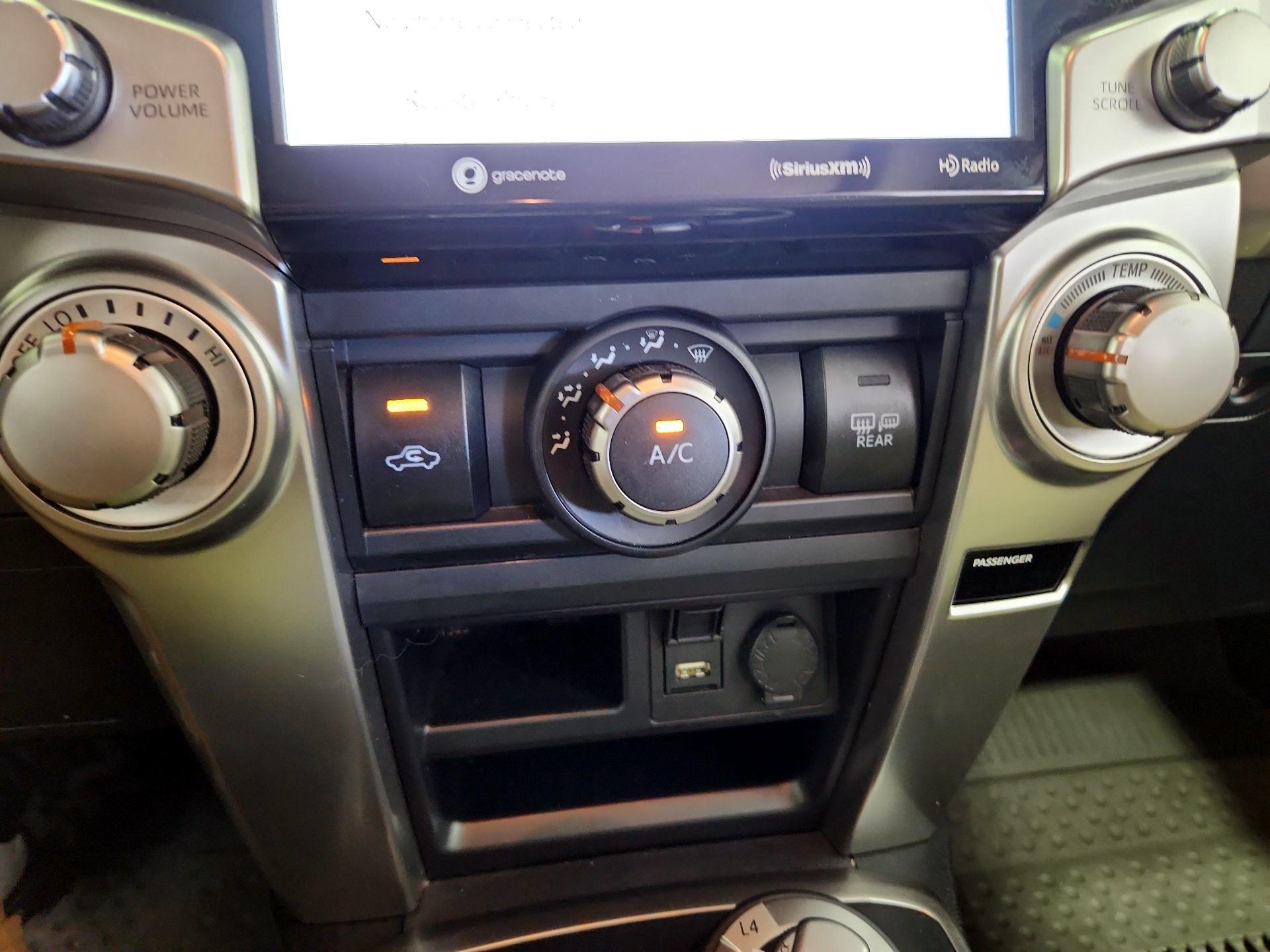 Thumbnail: 2021 Toyota 4Runner - 16