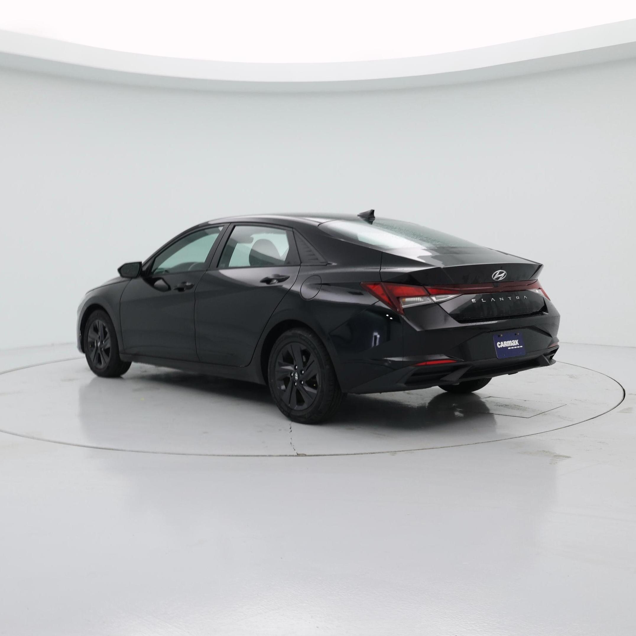 Thumbnail: 2022 Hyundai Elantra - 2