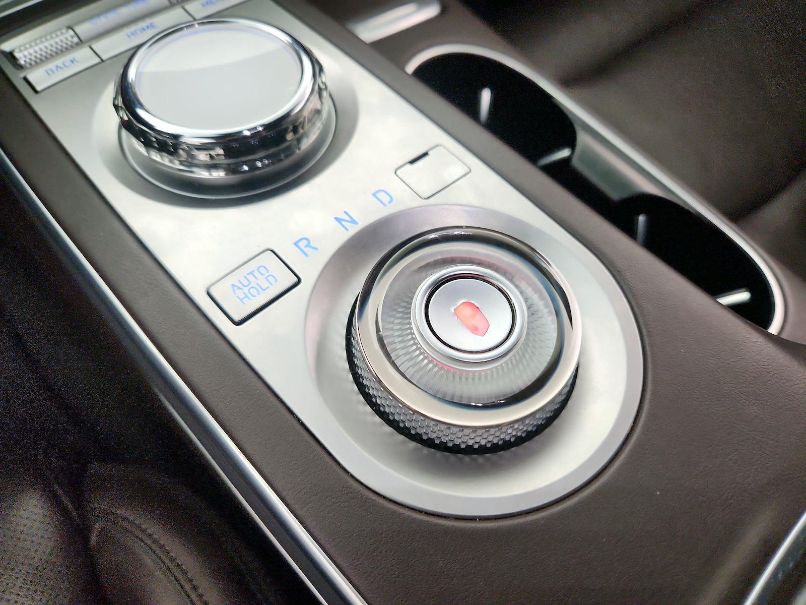 2023 GENESIS GV70 Standard - Photo 19