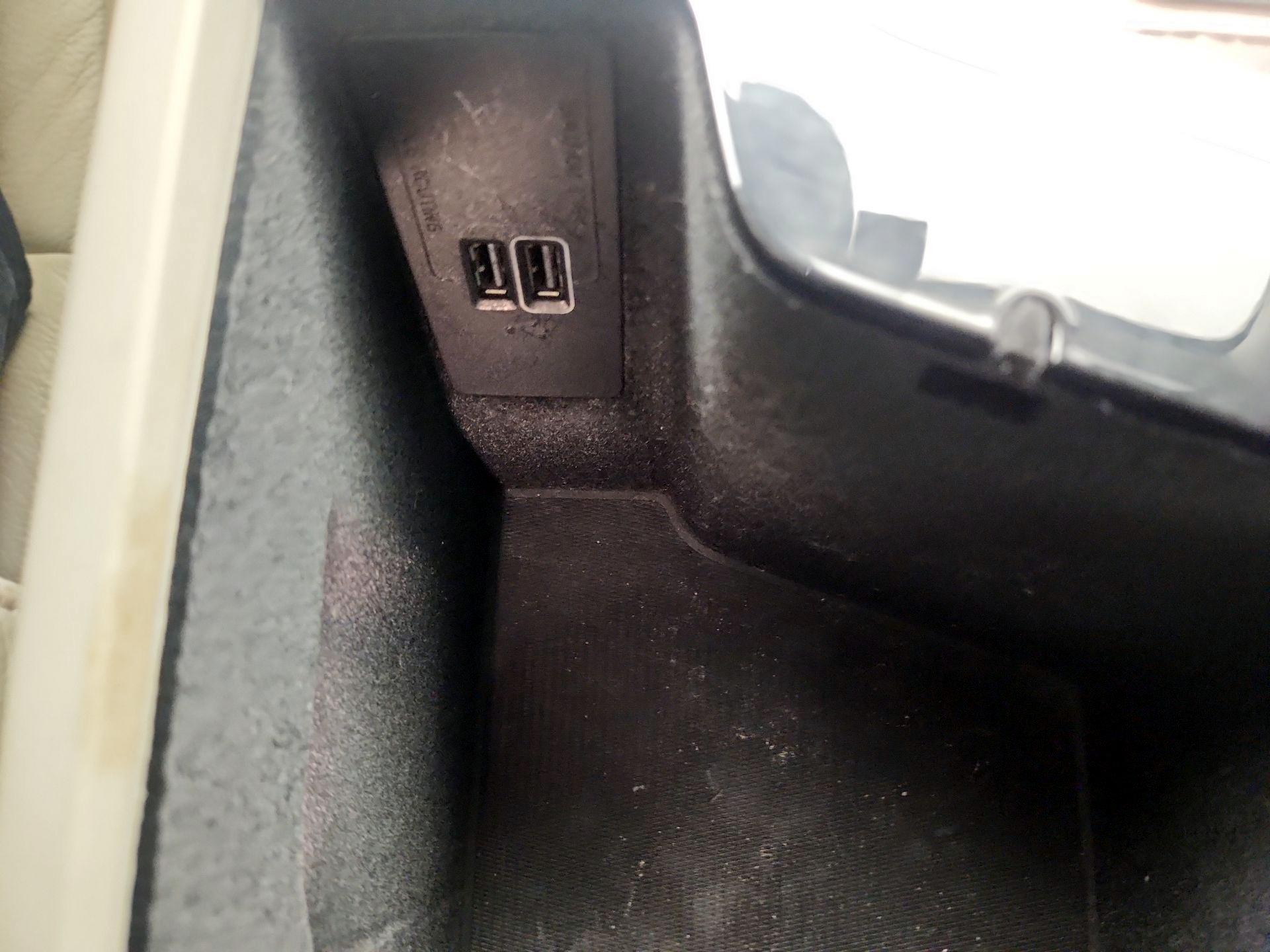 Thumbnail: 2020 Volvo XC60 - 16