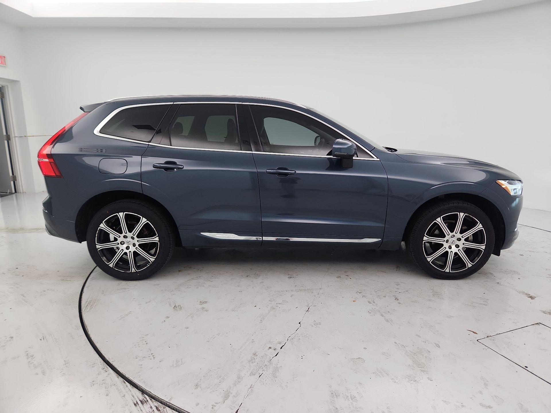 Thumbnail: 2020 Volvo XC60 - 4