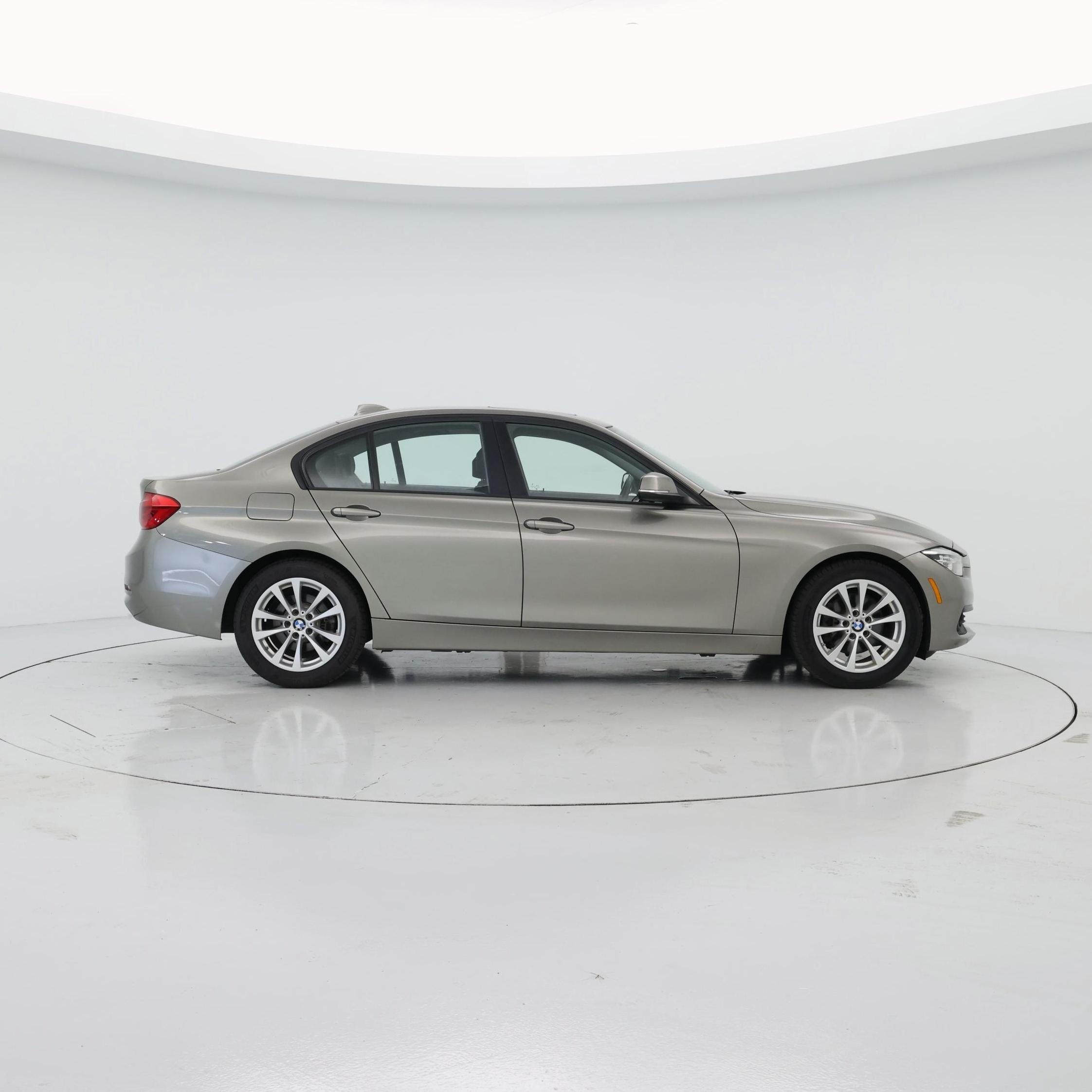 Thumbnail: 2018 BMW 3 Series - 7