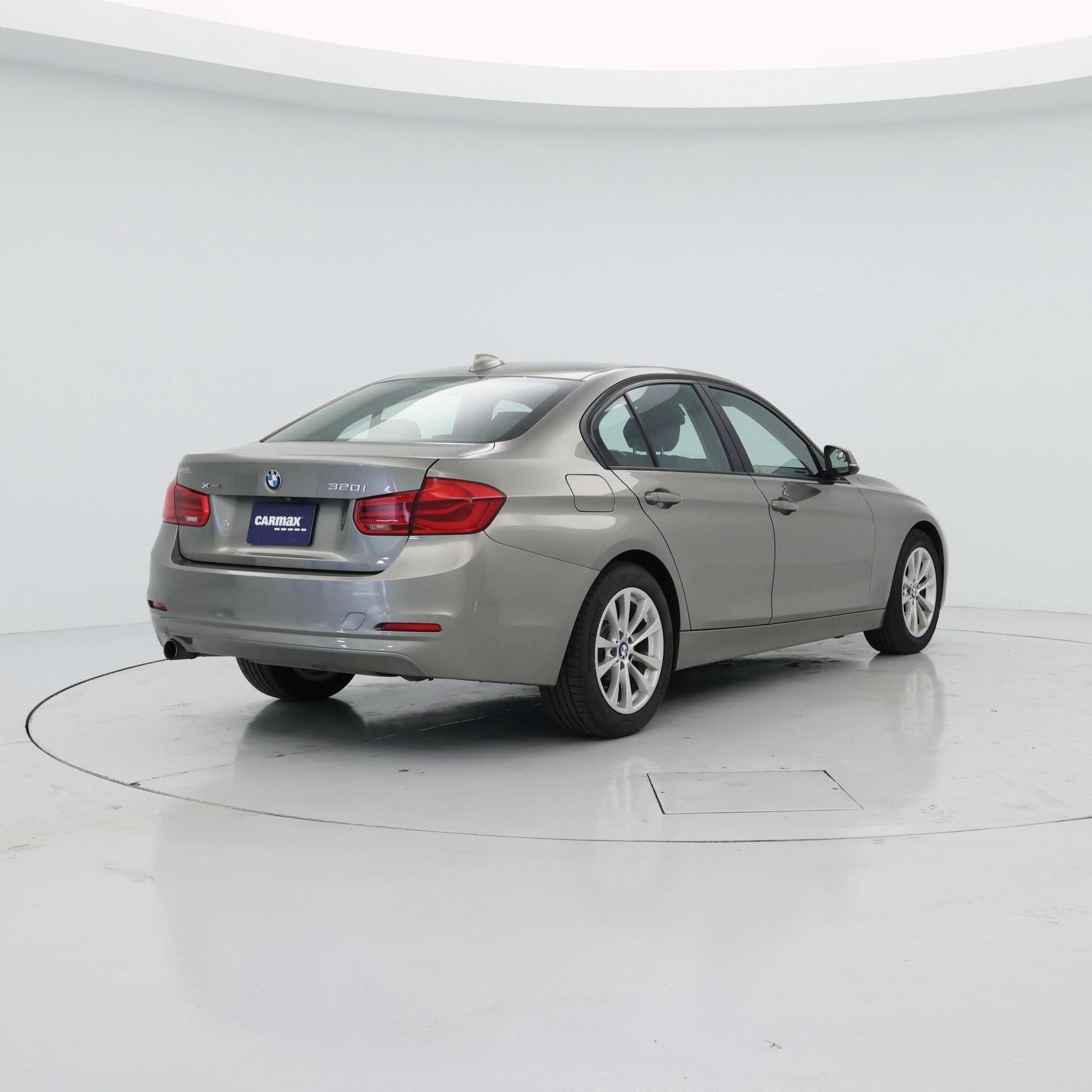 Thumbnail: 2018 BMW 3 Series - 8