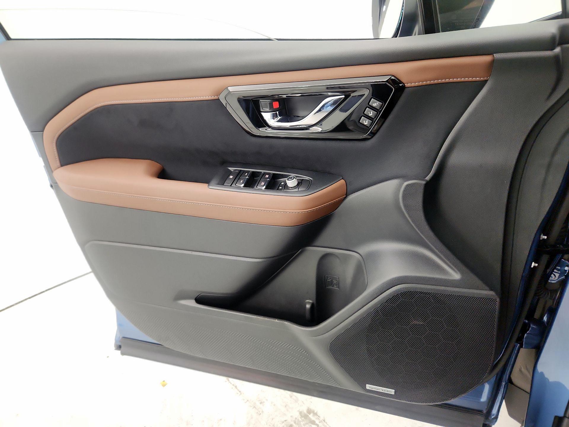 Thumbnail: 2025 Subaru Forester - 12