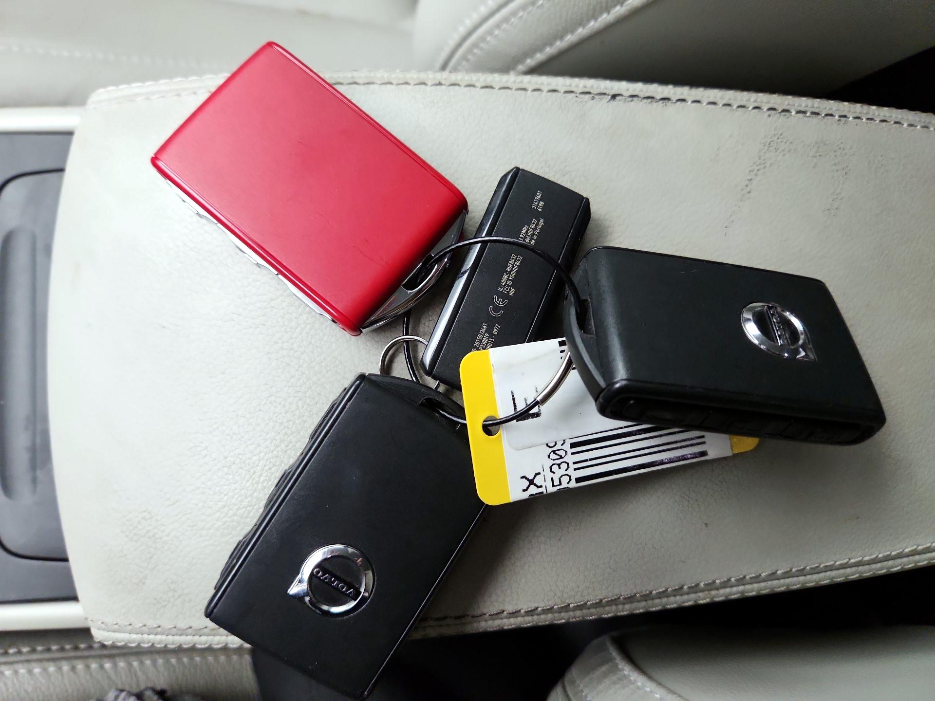 Thumbnail: 2019 Volvo XC40 - 19