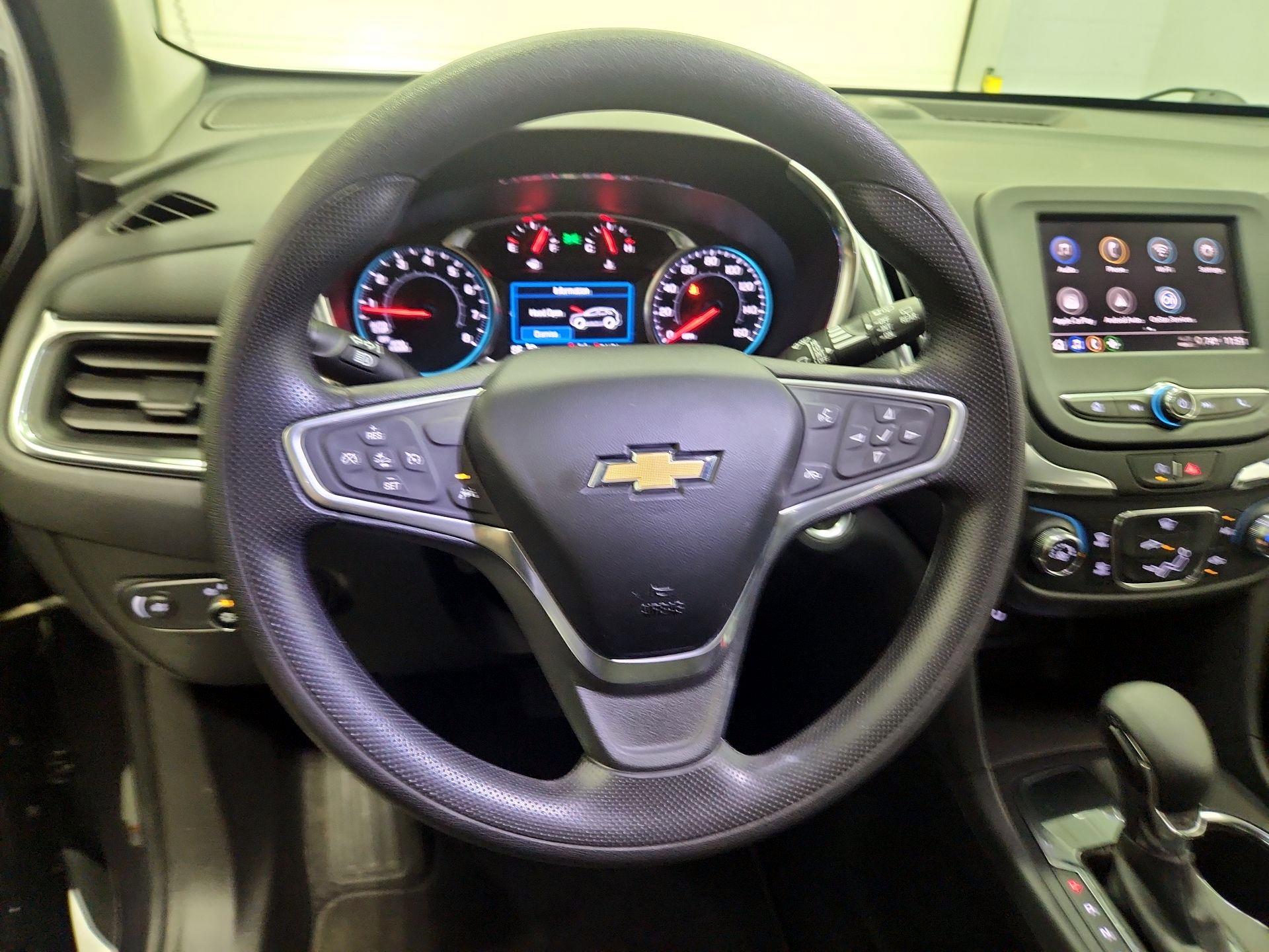 Thumbnail: 2022 Chevrolet Equinox - 10