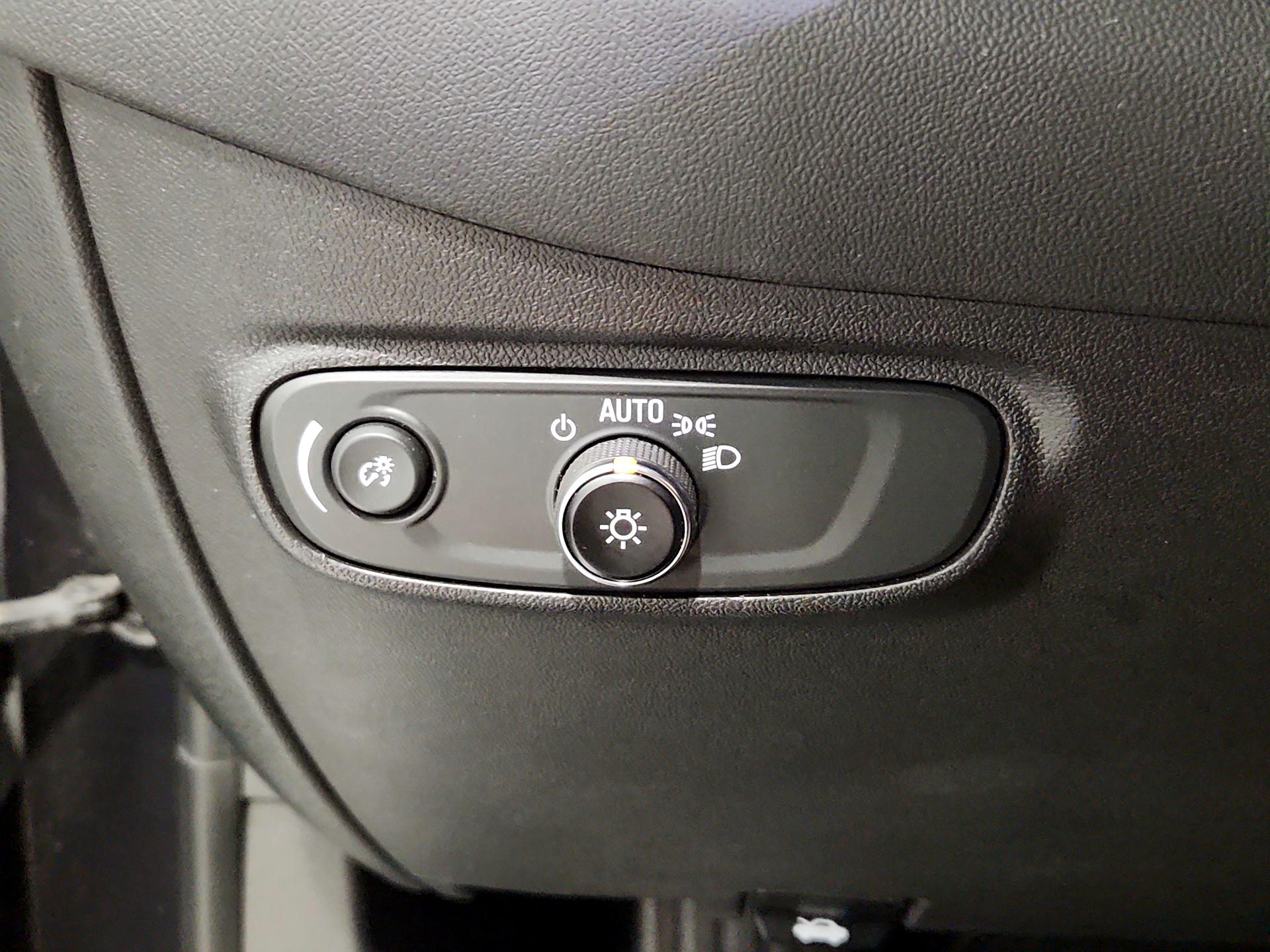 Thumbnail: 2022 Chevrolet Equinox - 13