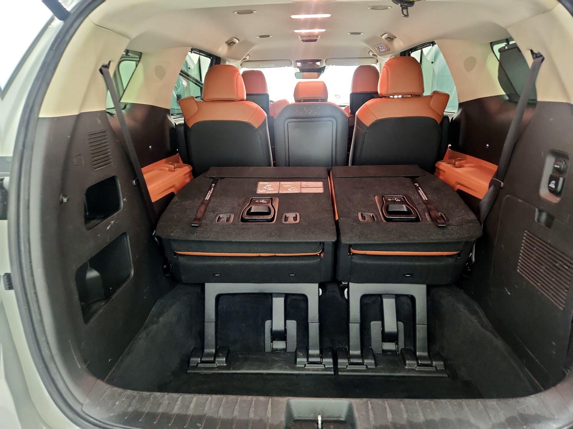 Thumbnail: 2022 Kia Carnival - 20