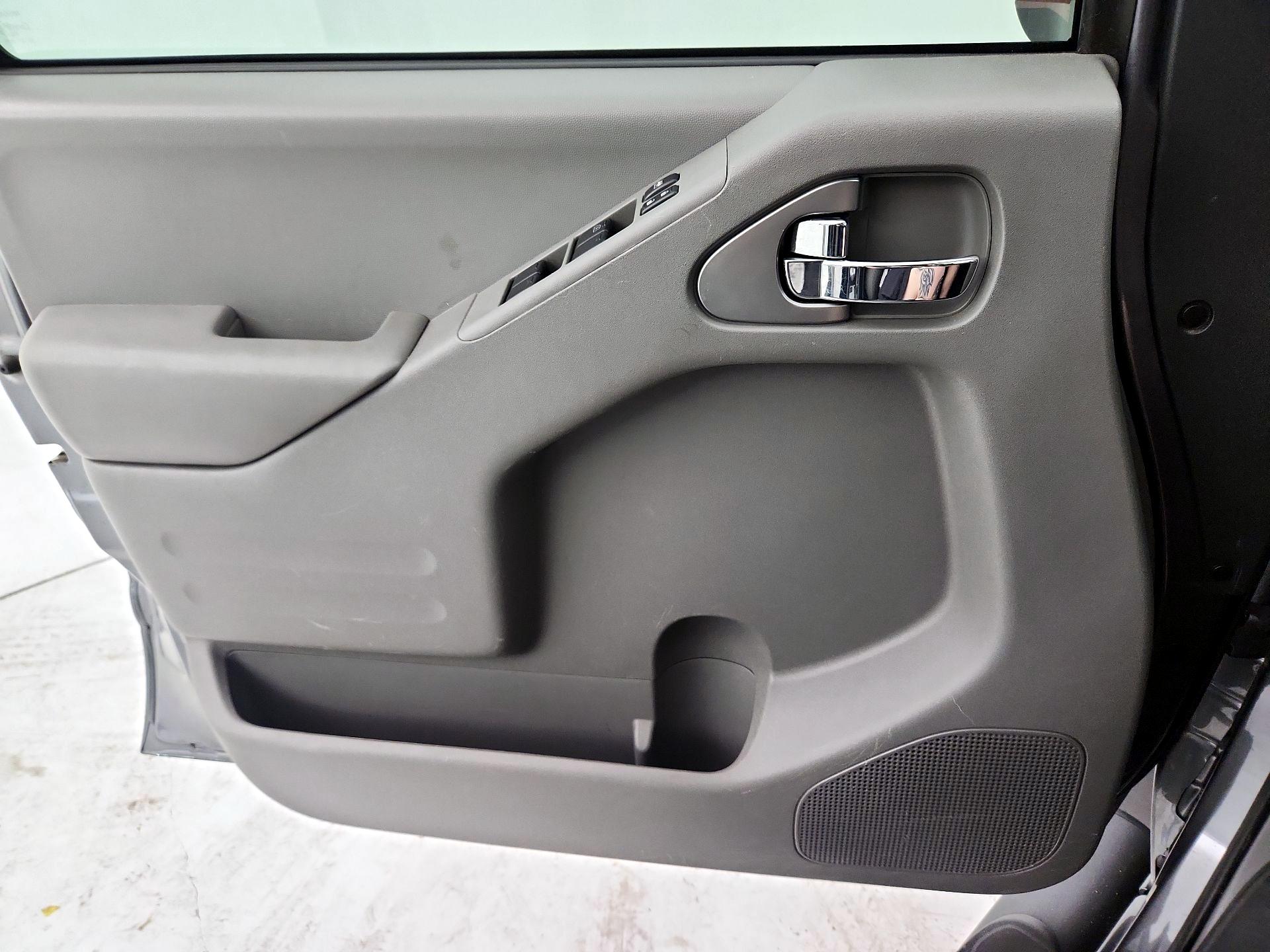 Thumbnail: 2021 Nissan Frontier - 12