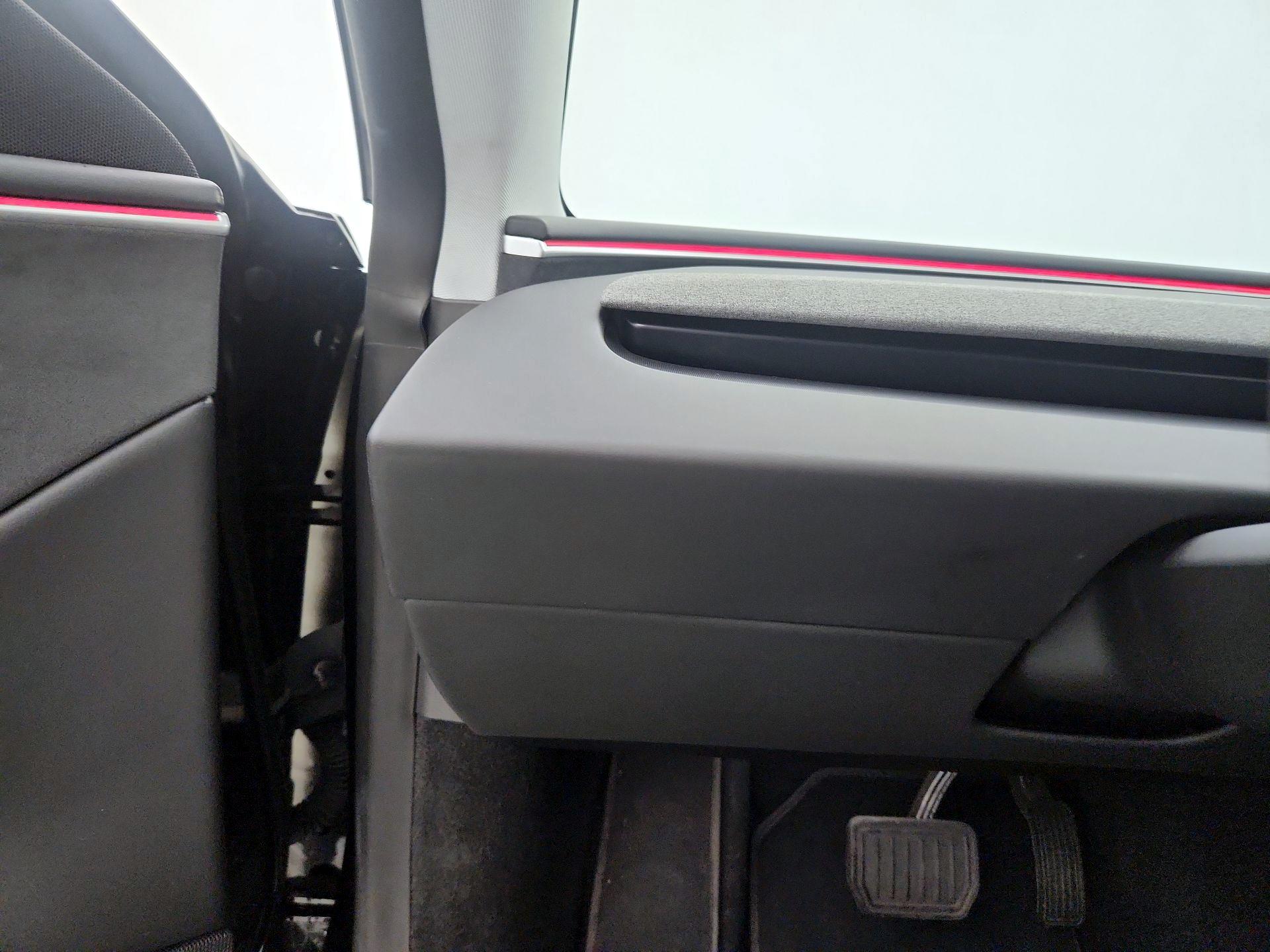 Thumbnail: 2025 Tesla Model 3 - 13