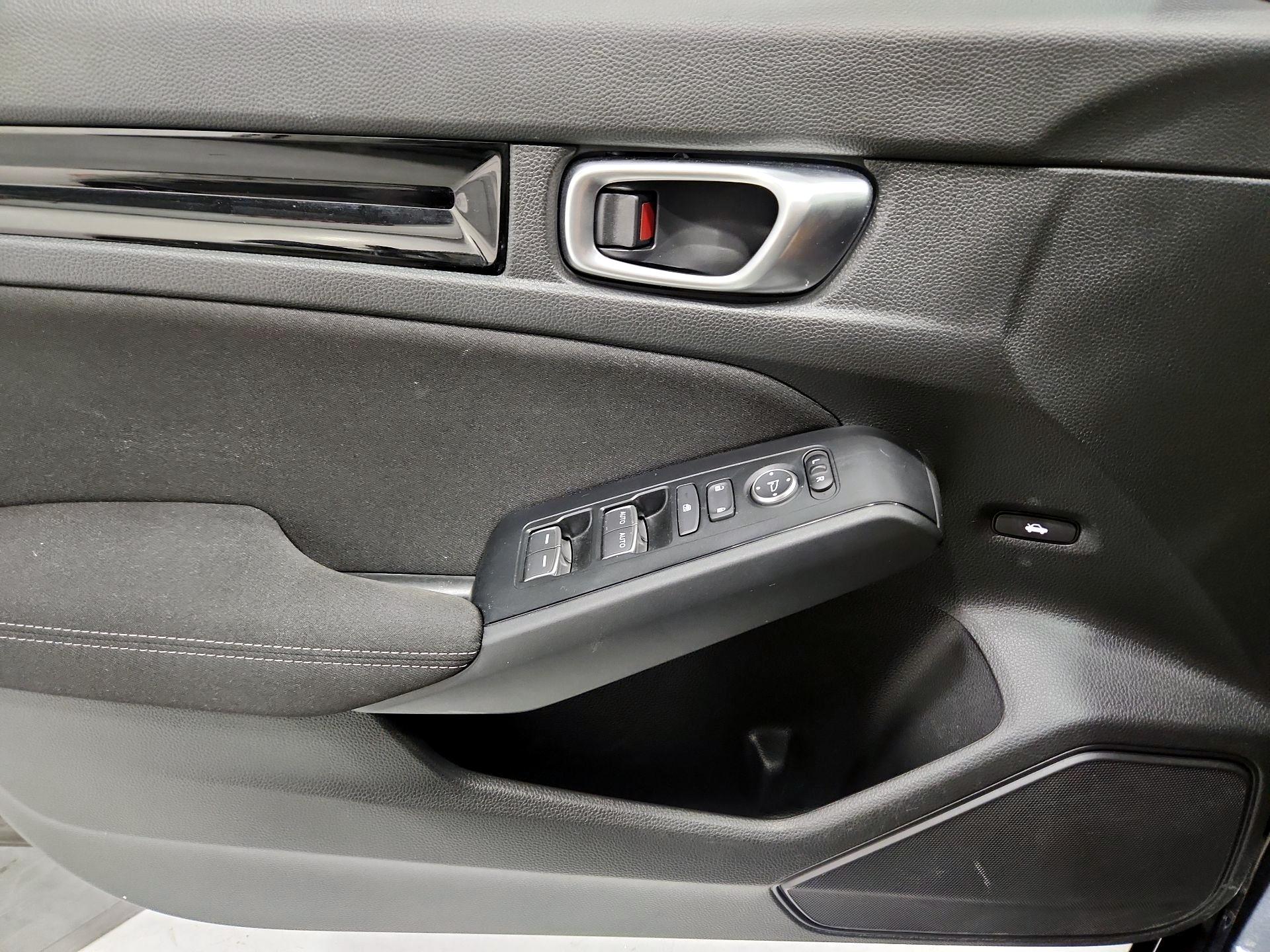 Thumbnail: 2024 Honda Civic - 12