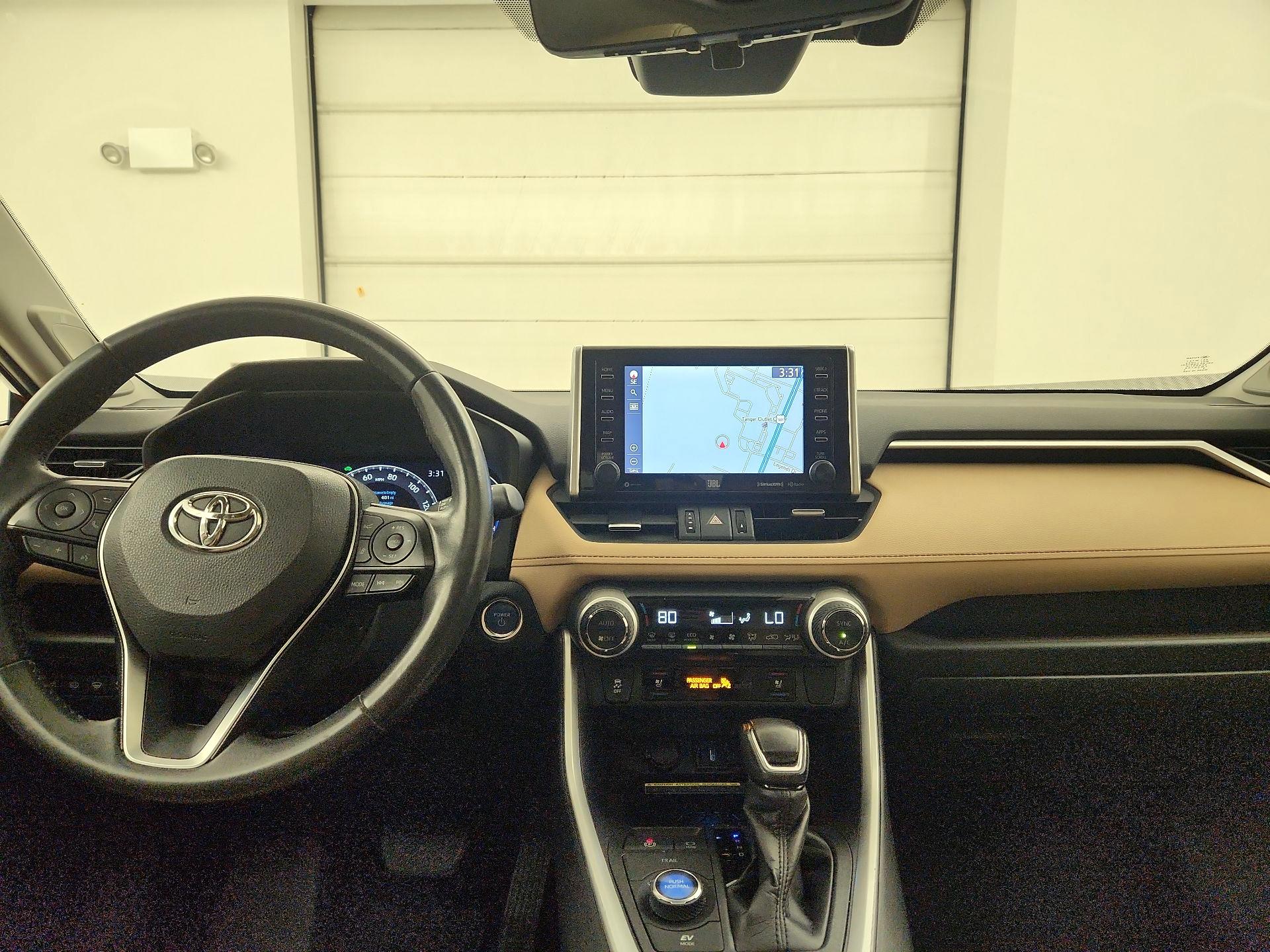 Thumbnail: 2020 Toyota RAV4 - 9