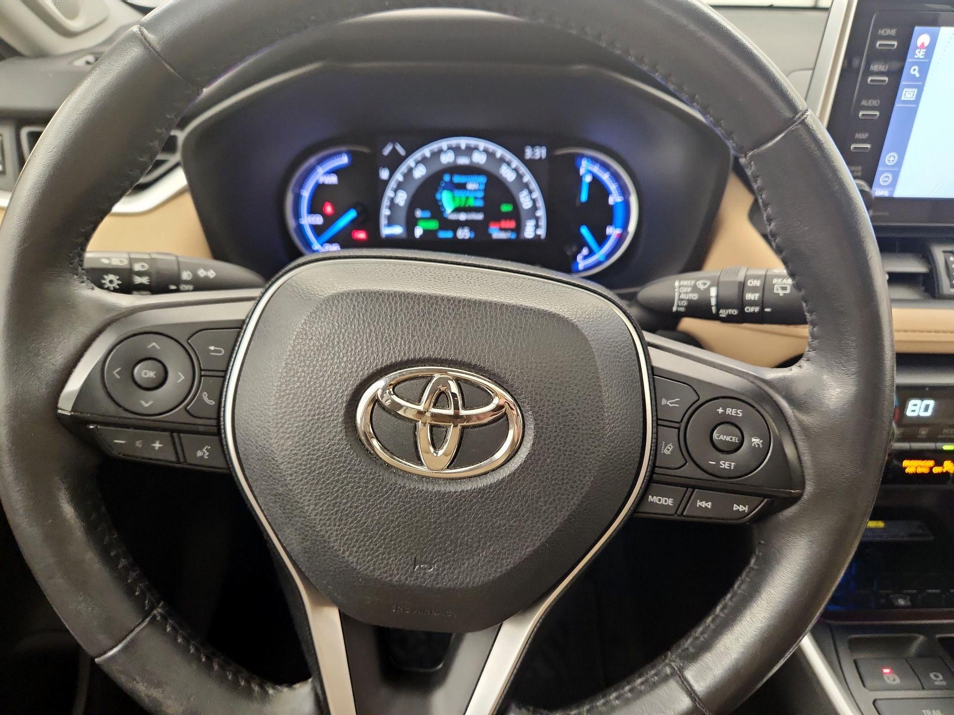 Thumbnail: 2020 Toyota RAV4 - 10