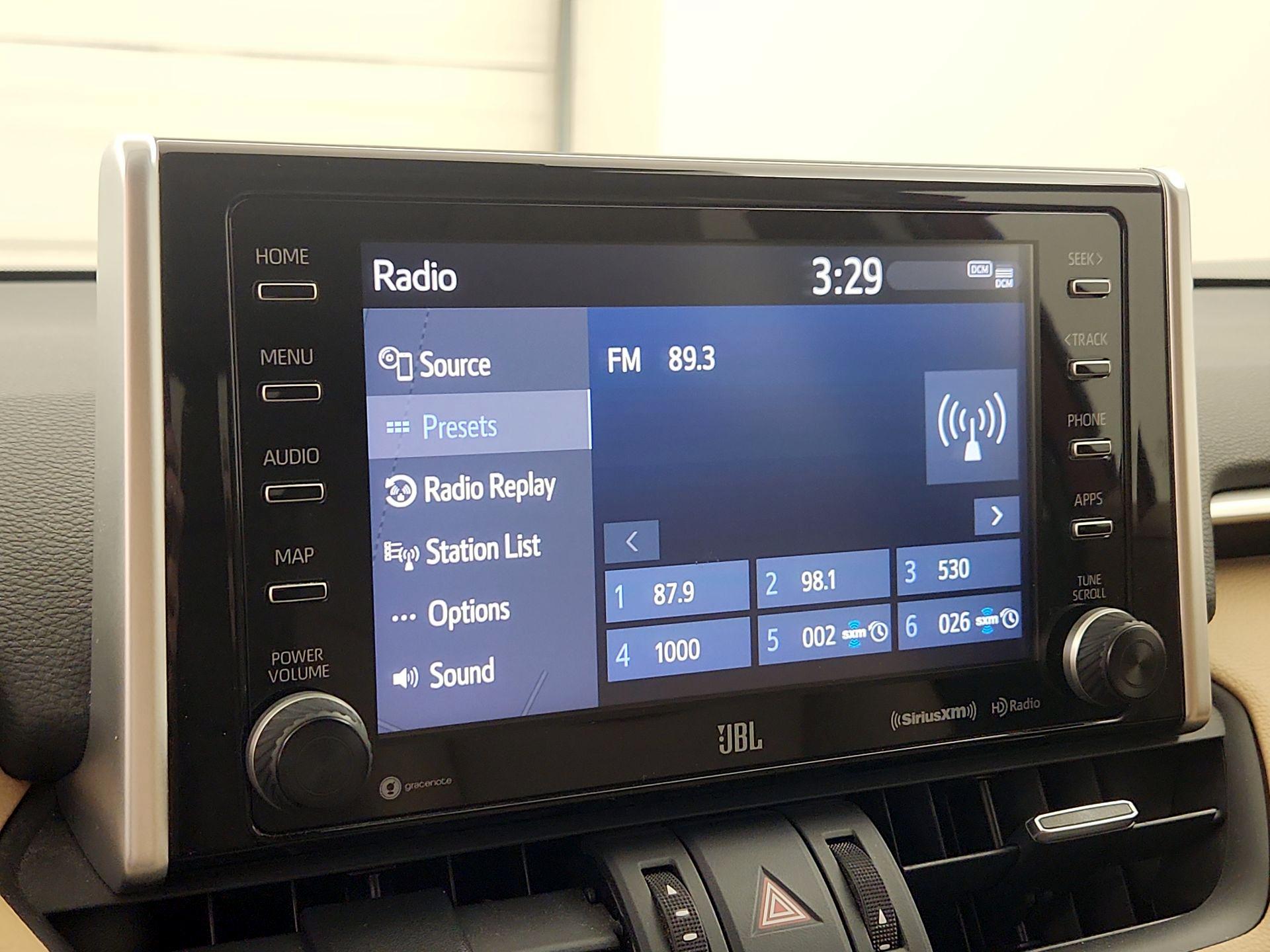 Thumbnail: 2020 Toyota RAV4 - 16