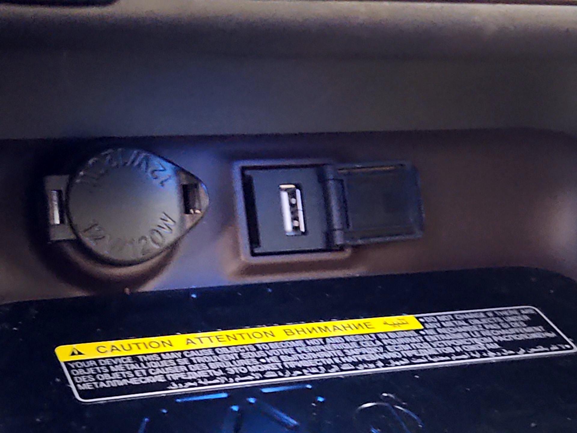 Thumbnail: 2020 Toyota RAV4 - 19