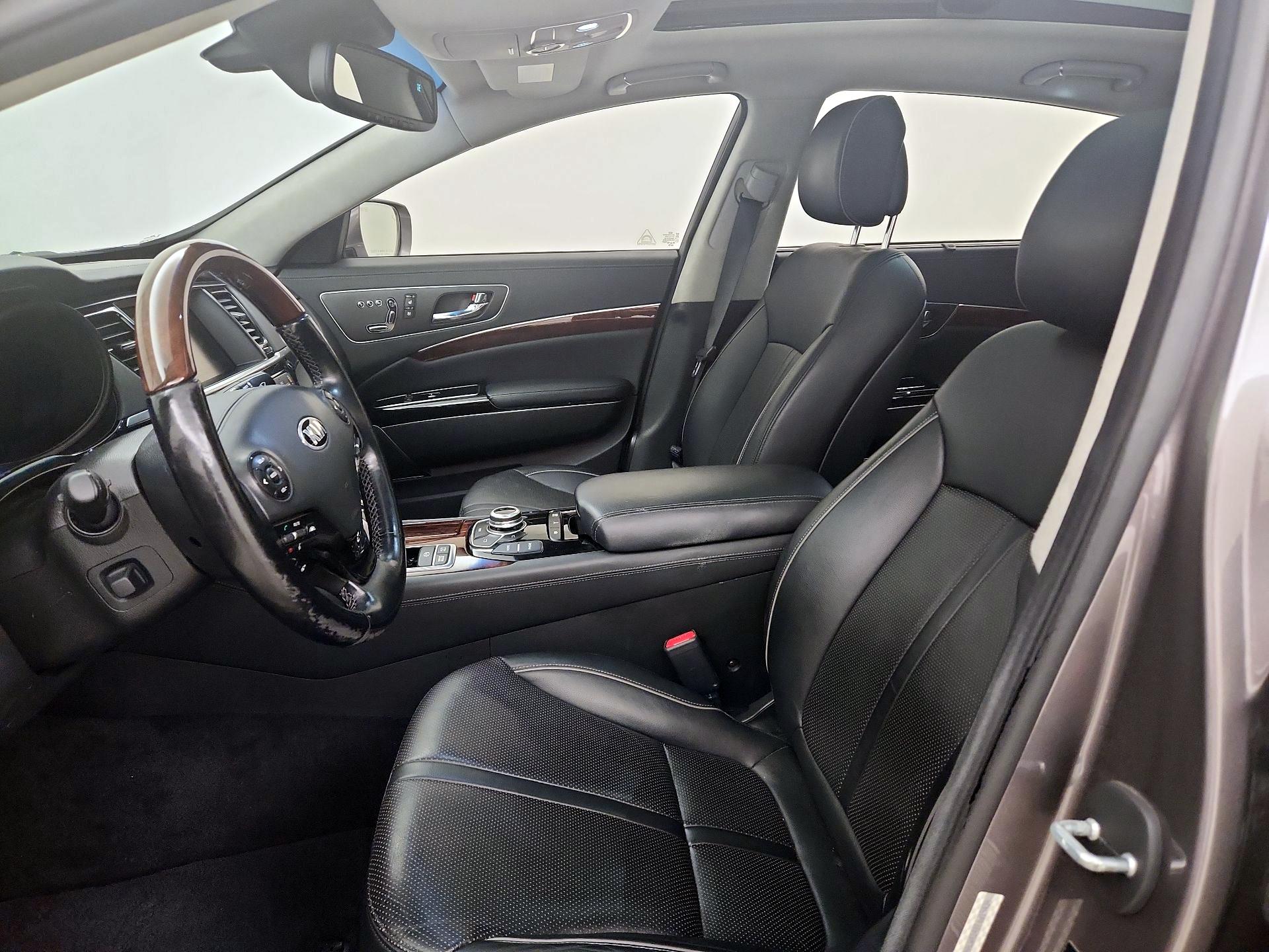 Thumbnail: 2015 Kia K900 - 11